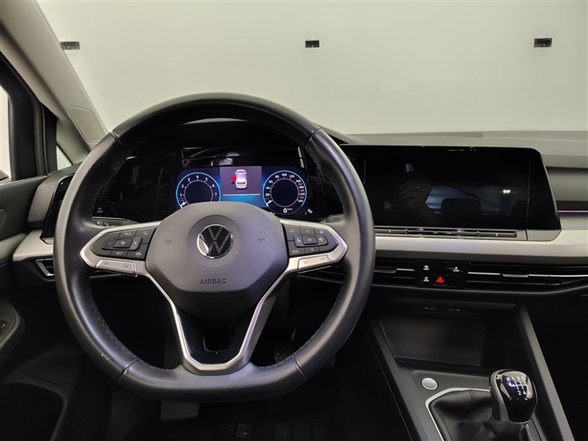 VW Golf 1.0 TSI 110Cv  NAVI / CAMERA / FULL LED / ALU (2022) - Photo 9