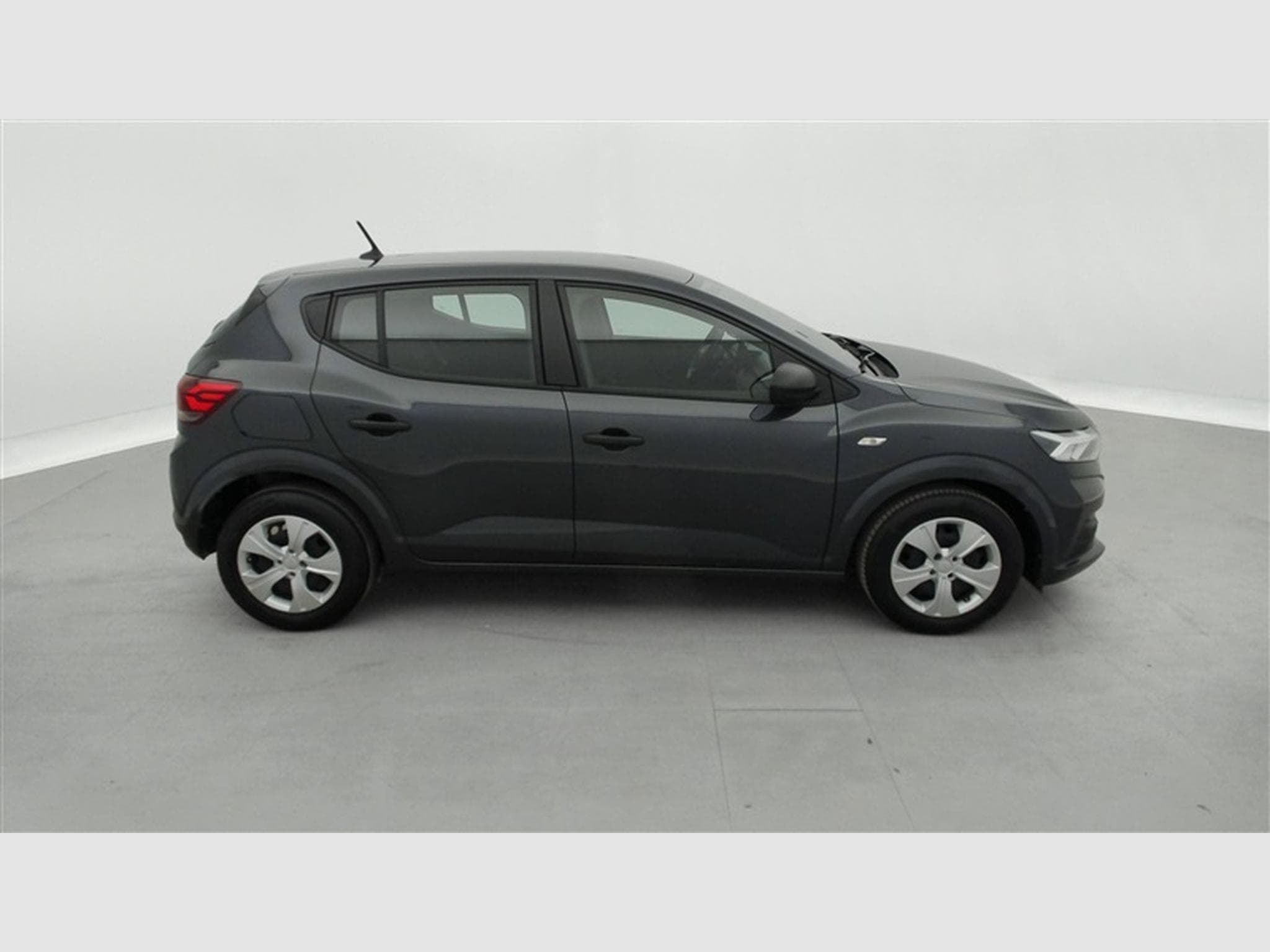 Dacia Sandero 1.0i SCe Comfort CARPLAY / PDC (2023) - Foto 23