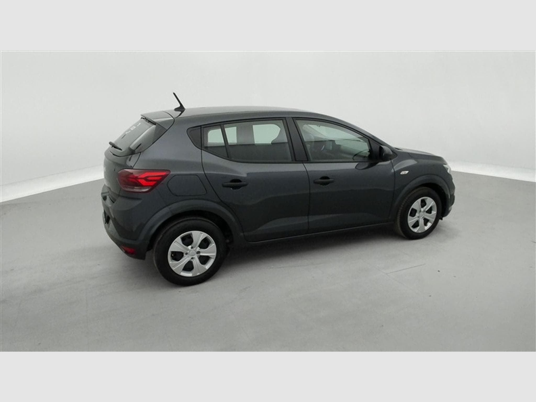 Dacia Sandero 1.0i SCe Comfort CARPLAY / PDC (2023) - Foto 24