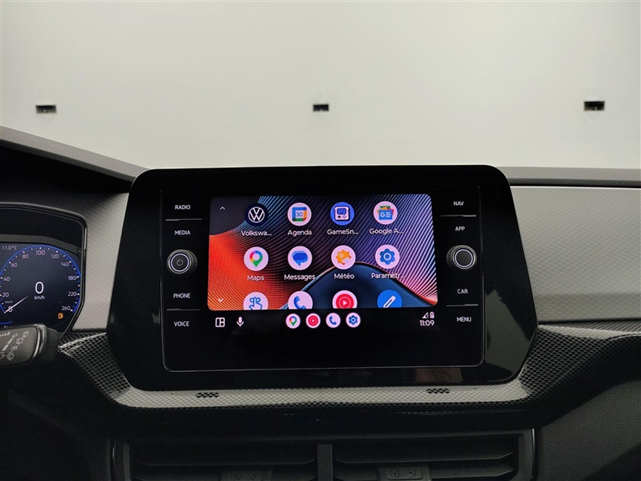 VW T-Cross 1.0 TSI 110cv DSG Life CARPLAY / CAMERA / FULL LED / ALU (2026) - Photo 20