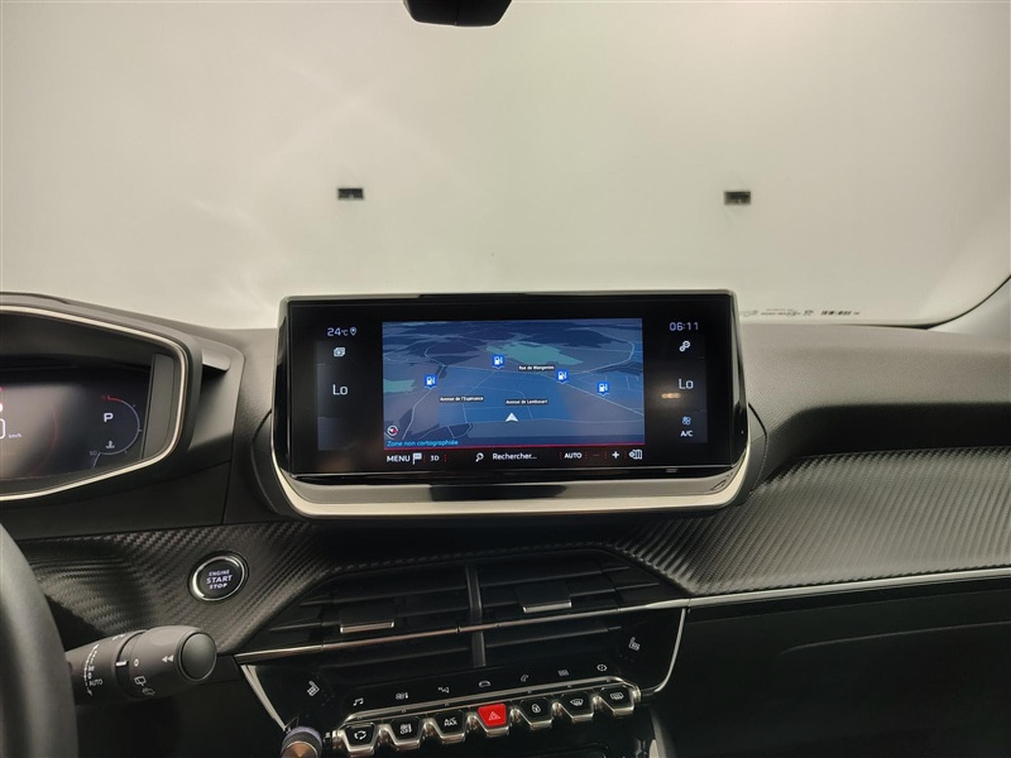 Peugeot 2008 1.2 PureTech Allure Pack S&S (EU6.4) (2022) - Foto 11