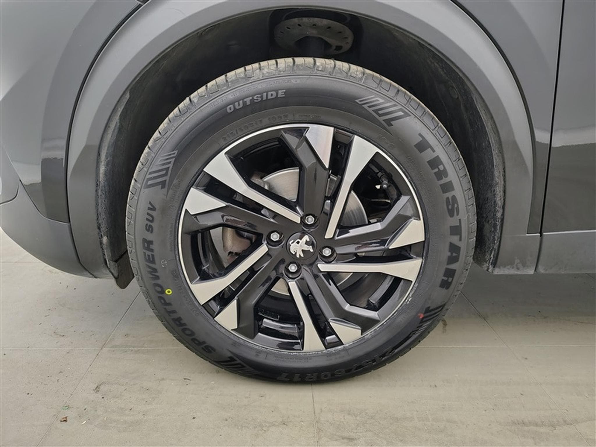 Peugeot 2008 1.2 PureTech Allure Pack S&S (EU6.4) (2022) - Foto 6