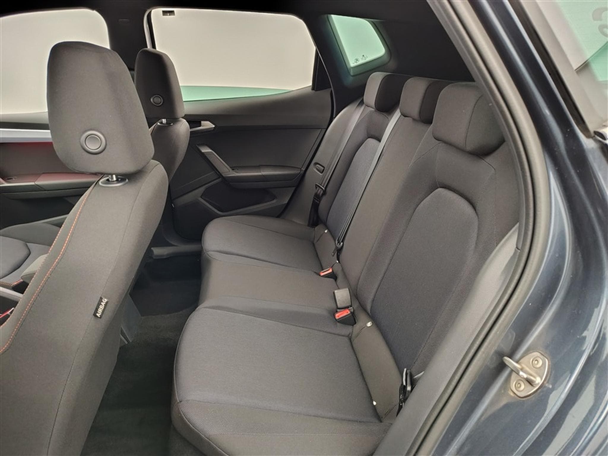 Seat Arona 1.0 TSI FR DSG NAVI / FULL LED / CARPLAY (2024) - Photo 13