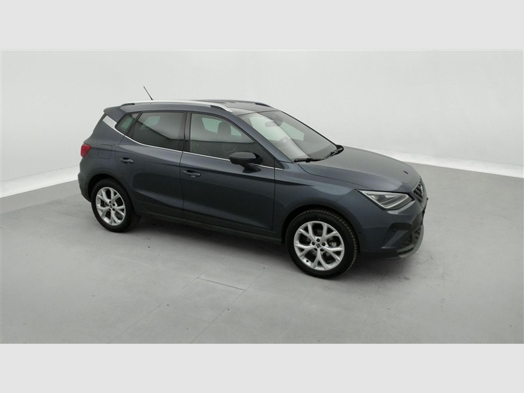 Seat Arona 1.0 TSI FR DSG NAVI / FULL LED / CARPLAY (2024) - Photo 23
