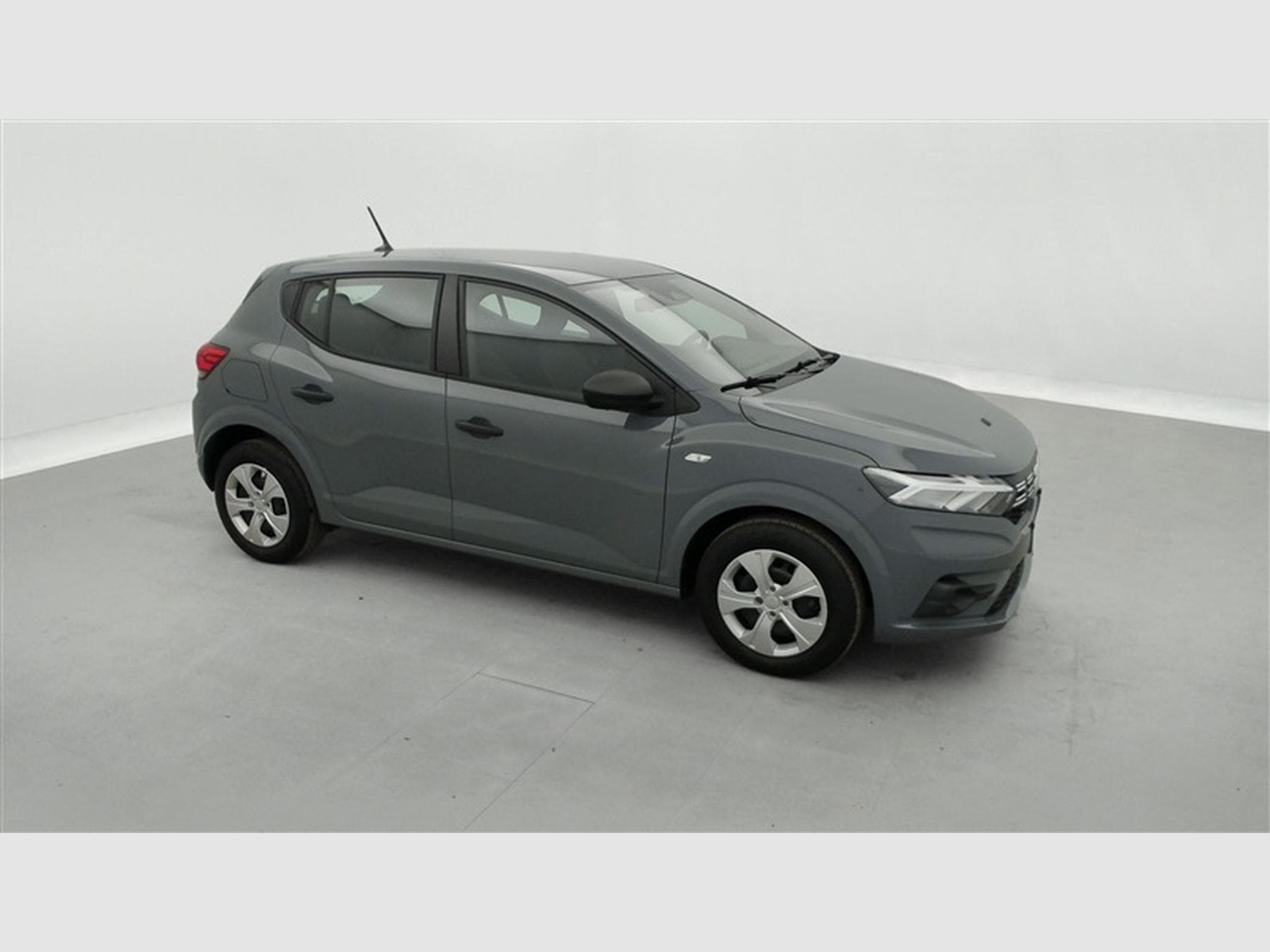 Dacia Sandero 1.0 TCe Essential (2025) - Photo 23