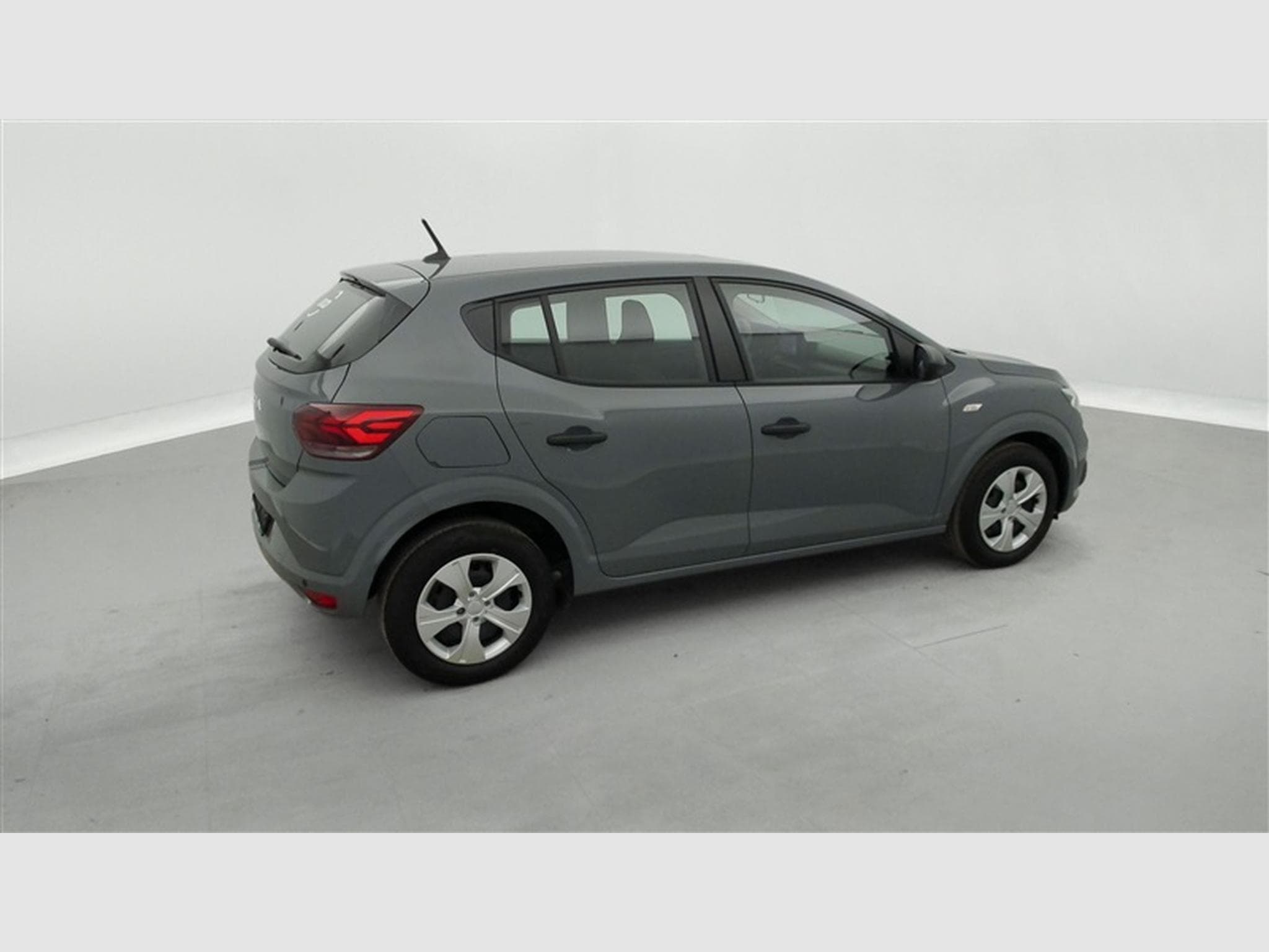 Dacia Sandero 1.0 TCe Essential (2025) - Photo 25