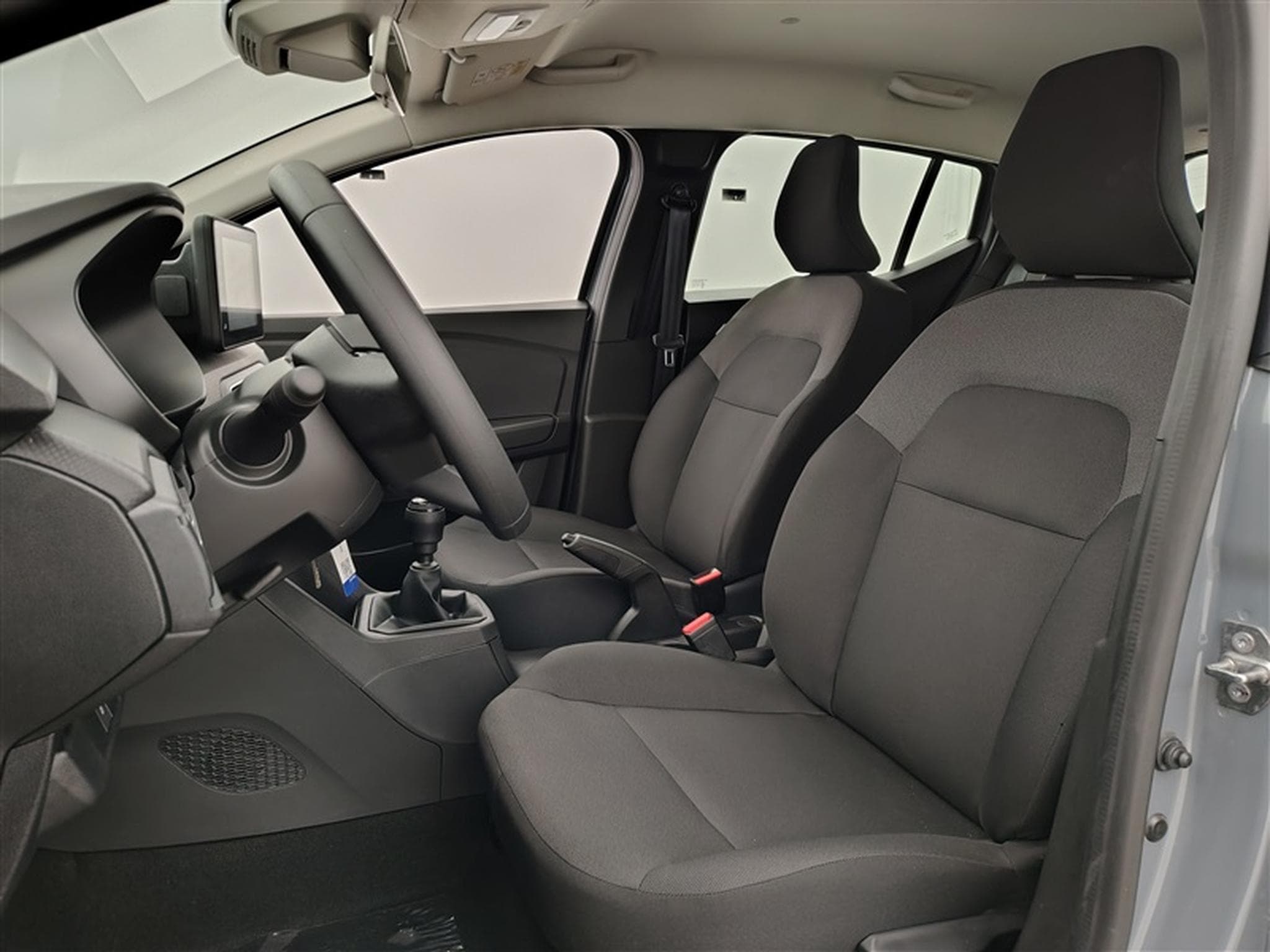 Dacia Sandero 1.0 TCe Essential (2025) - Photo 7