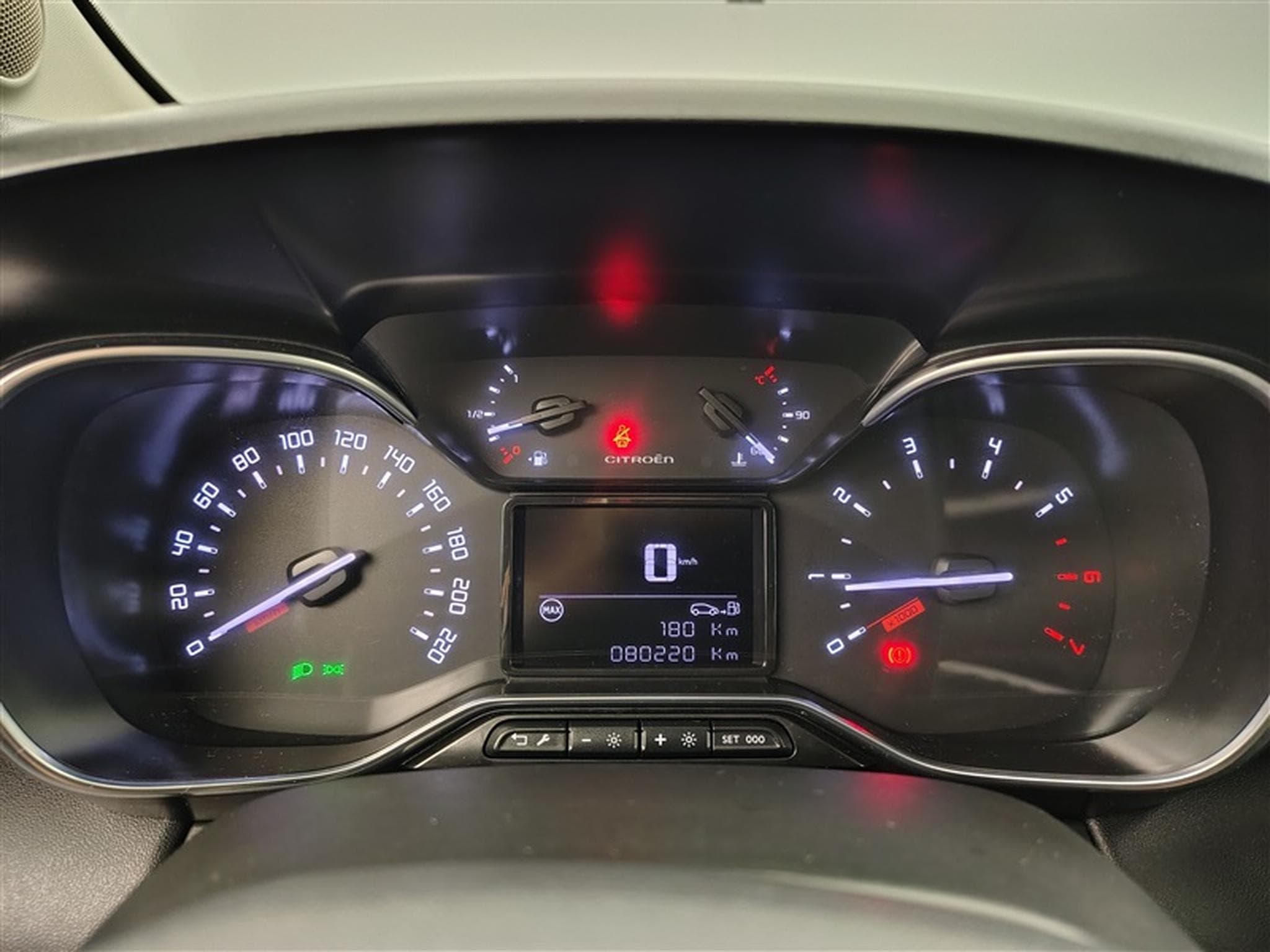 Citroen C3 Aircross 1.2 Pure Tech Shine (2021) - Photo 10