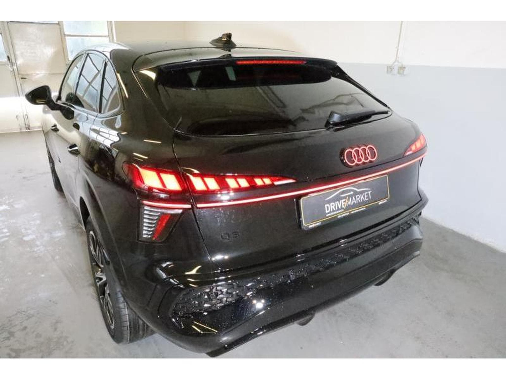 Audi Q3 Sportback (2026) - Photo 15