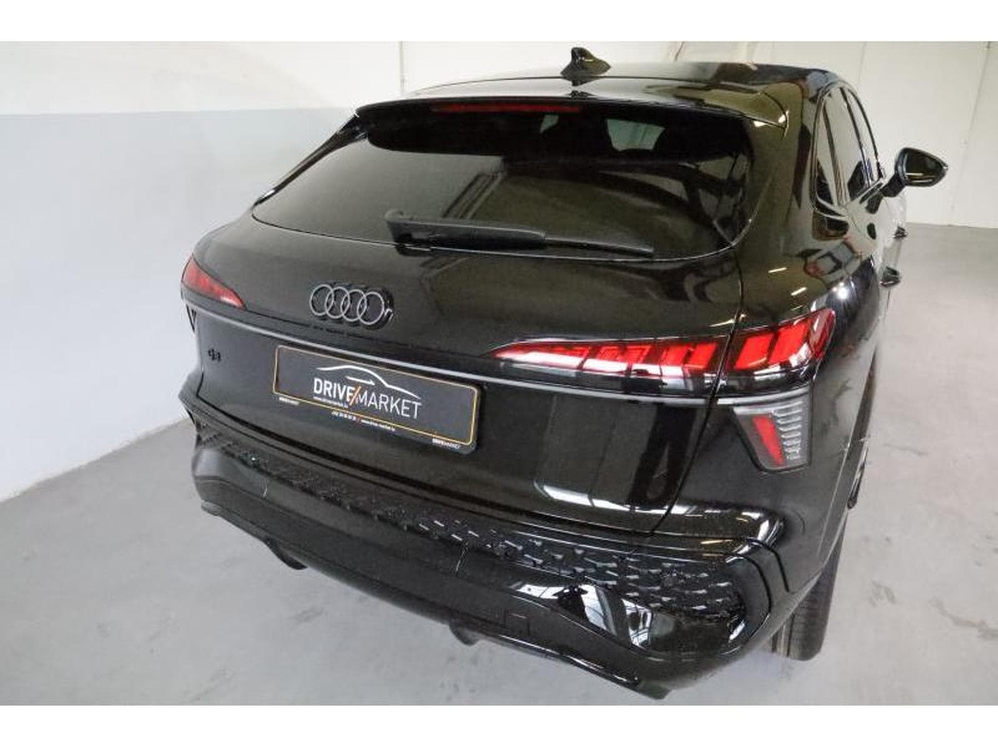 Audi Q3 Sportback (2026) - Photo 14