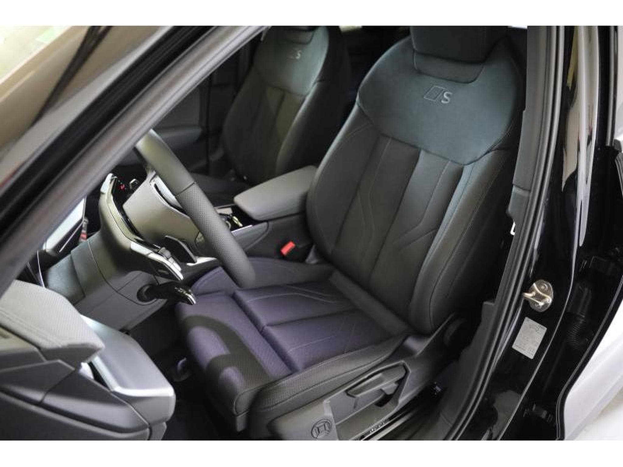 Audi Q3 Sportback (2026) - Photo 4