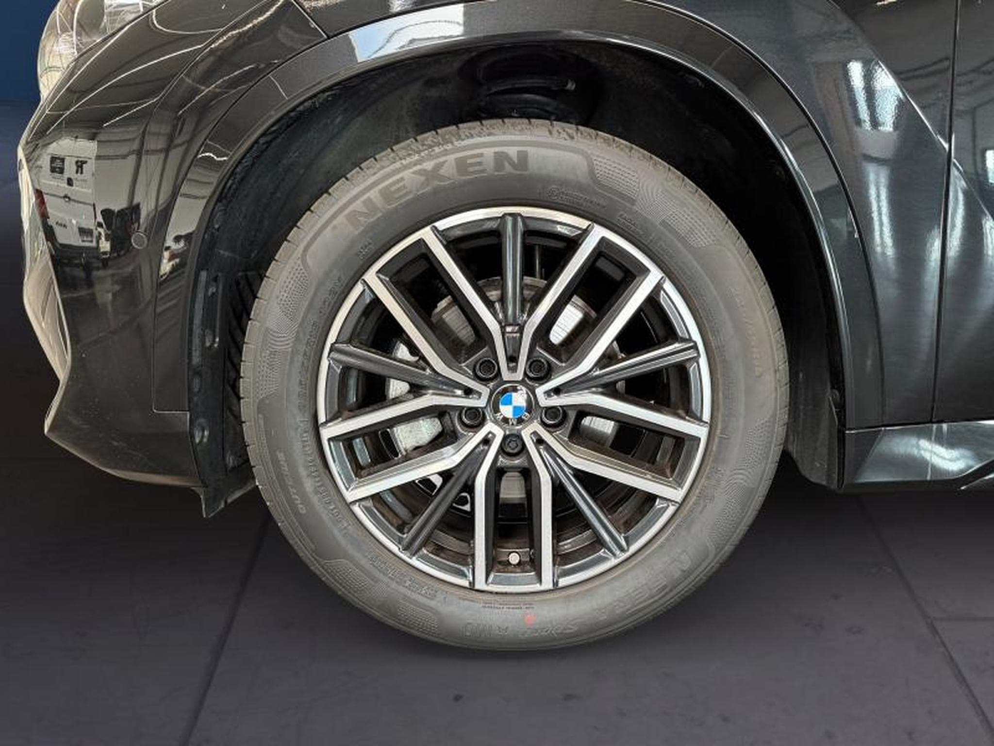 BMW X1 X1 sDrive18i Kit M Sport (2025) - Photo 10