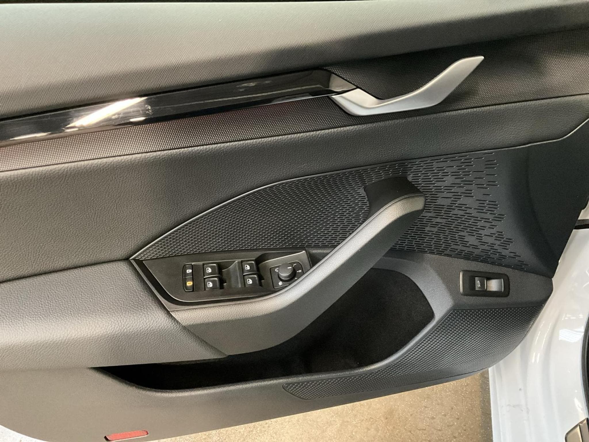 Skoda Octavia Combi+RS+DSG+LED+Navi (2024) - Photo 14