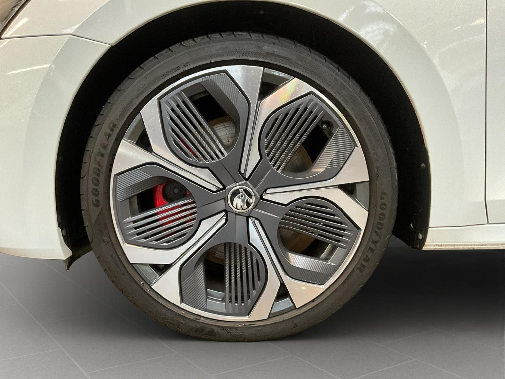 Skoda Octavia Combi+RS+DSG+LED+Navi (2024) - Photo 8