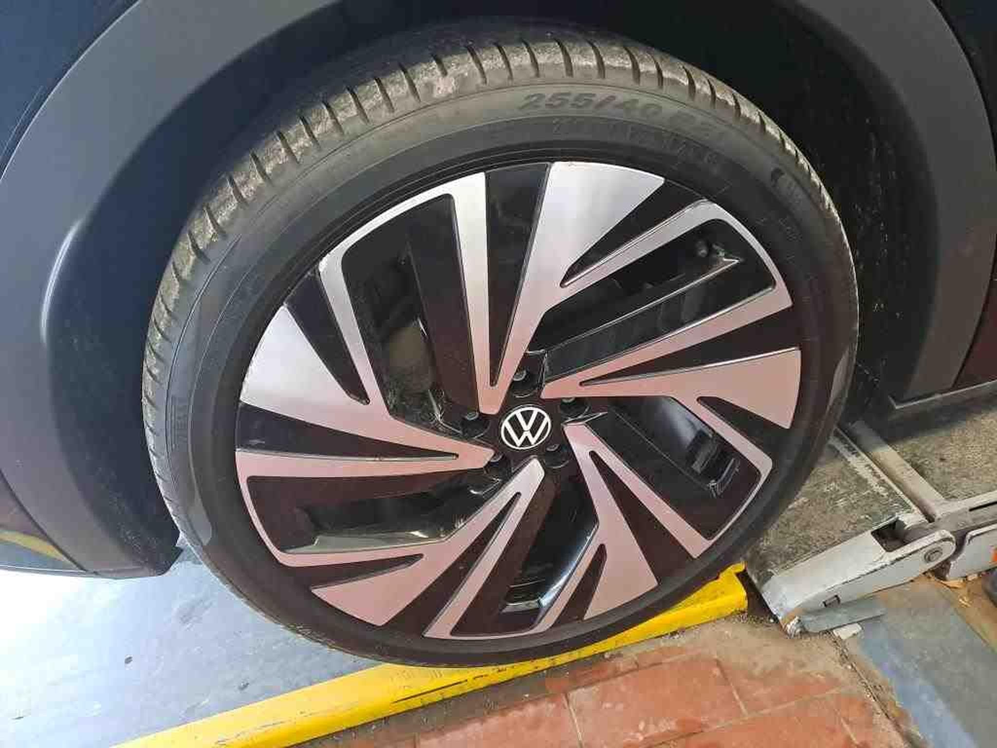 VW ID.4 Standard (2023) - Foto 16
