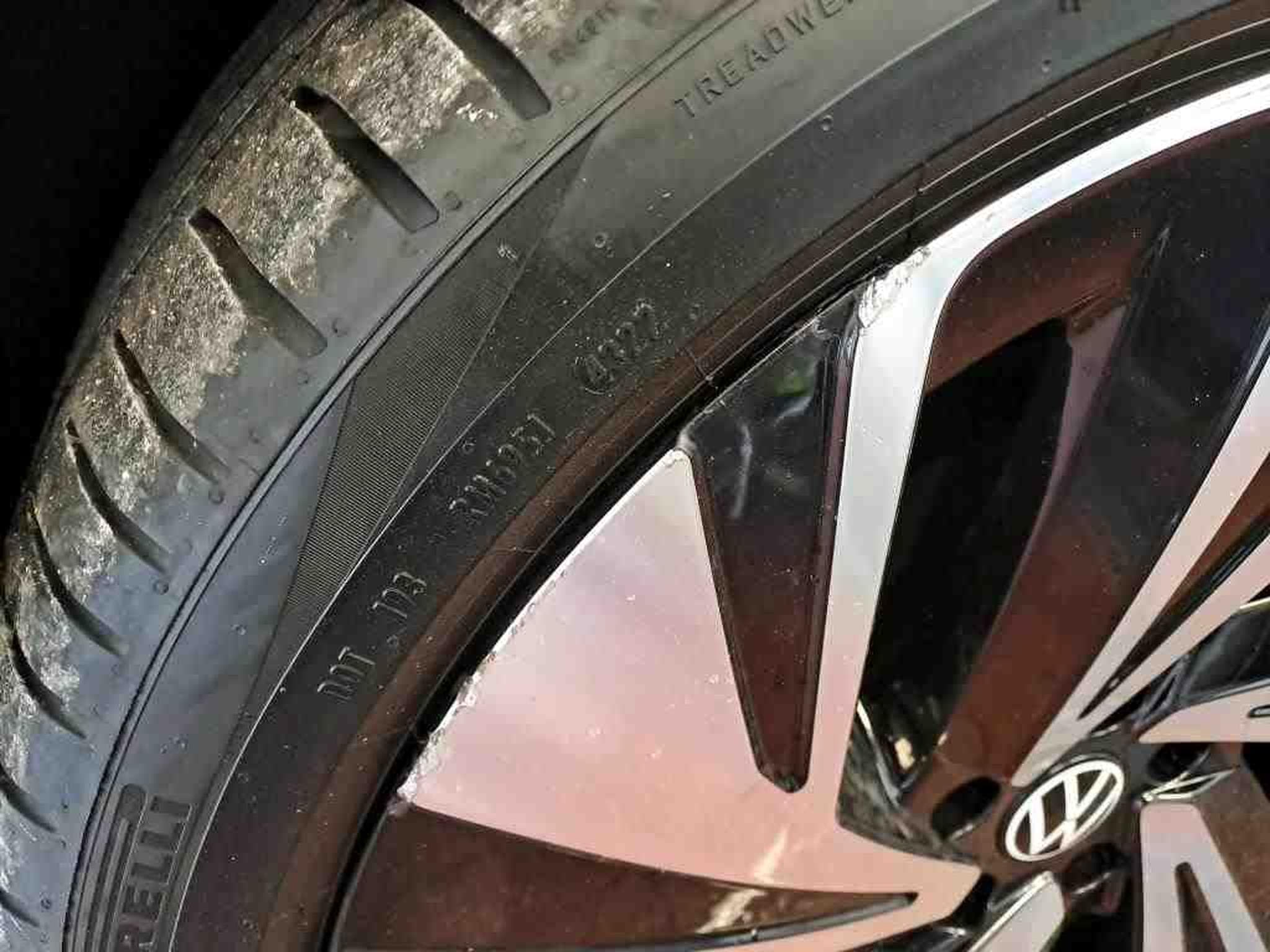 VW ID.4 Standard (2023) - Foto 17