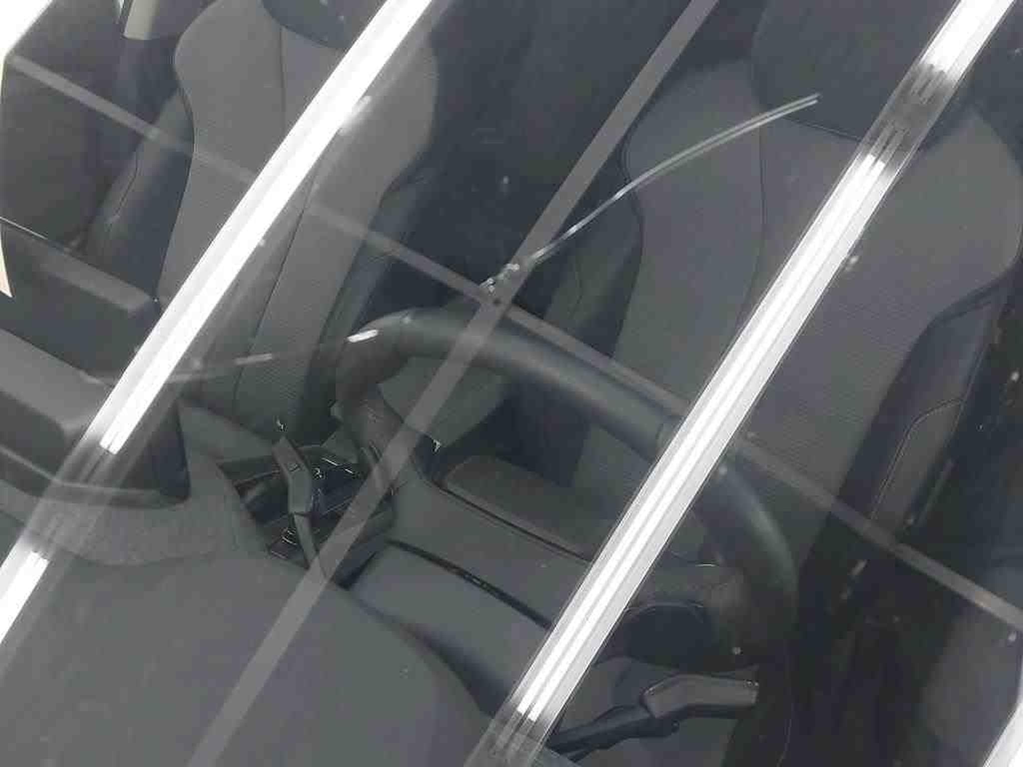 Skoda Enyaq Standard (2025) - Foto 12