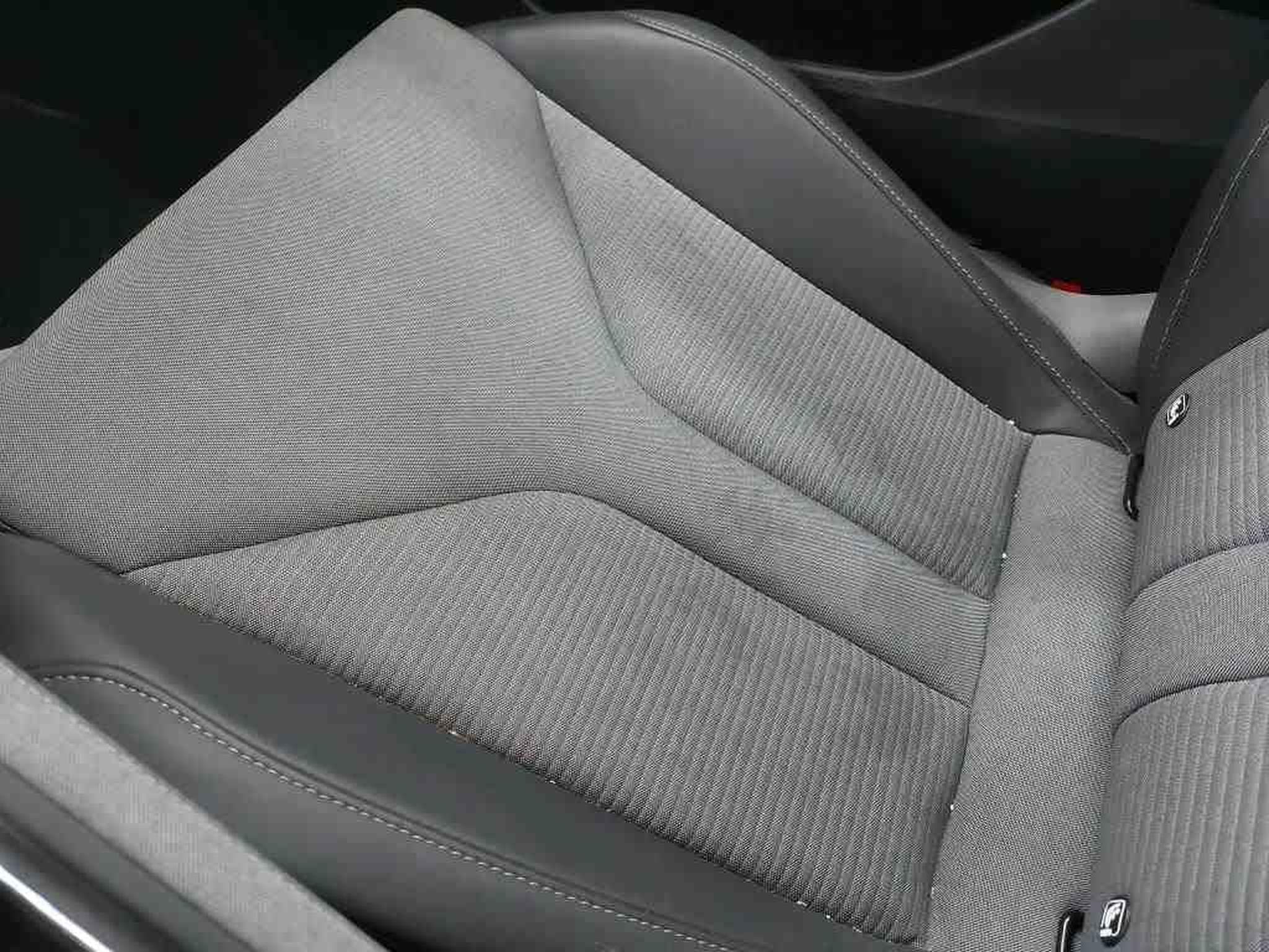 Skoda Enyaq Standard (2025) - Foto 14
