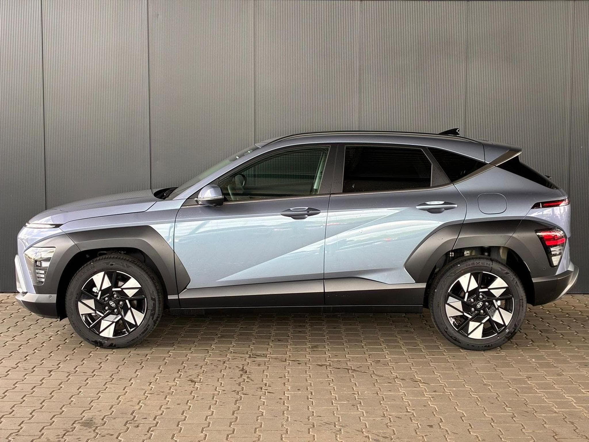 Hyundai Kona Comfort Plus (2025) - Foto 2