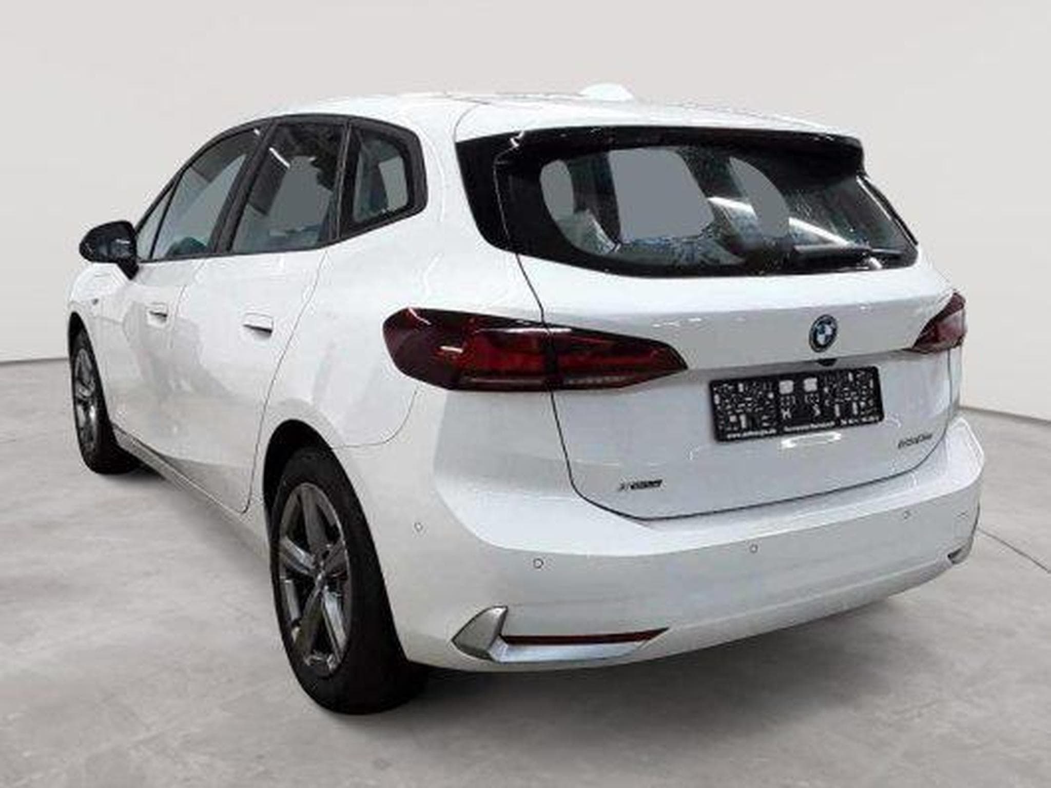 Bmw 230 2er Active Tourer - 230e xDrive (OPF)(EURO 6d) (2023) - Foto 2