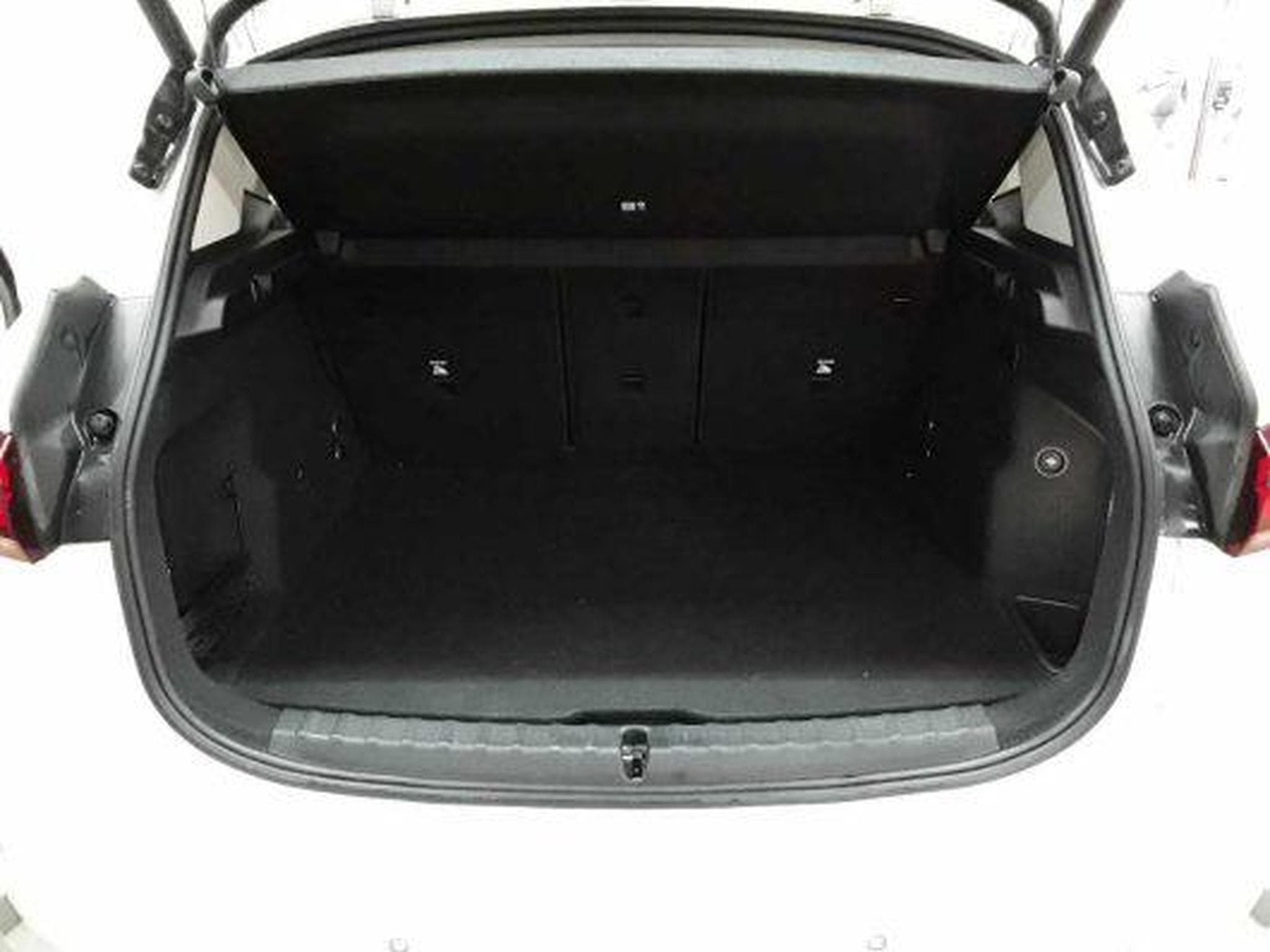 Bmw 230 2er Active Tourer - 230e xDrive (OPF)(EURO 6d) (2023) - Foto 3