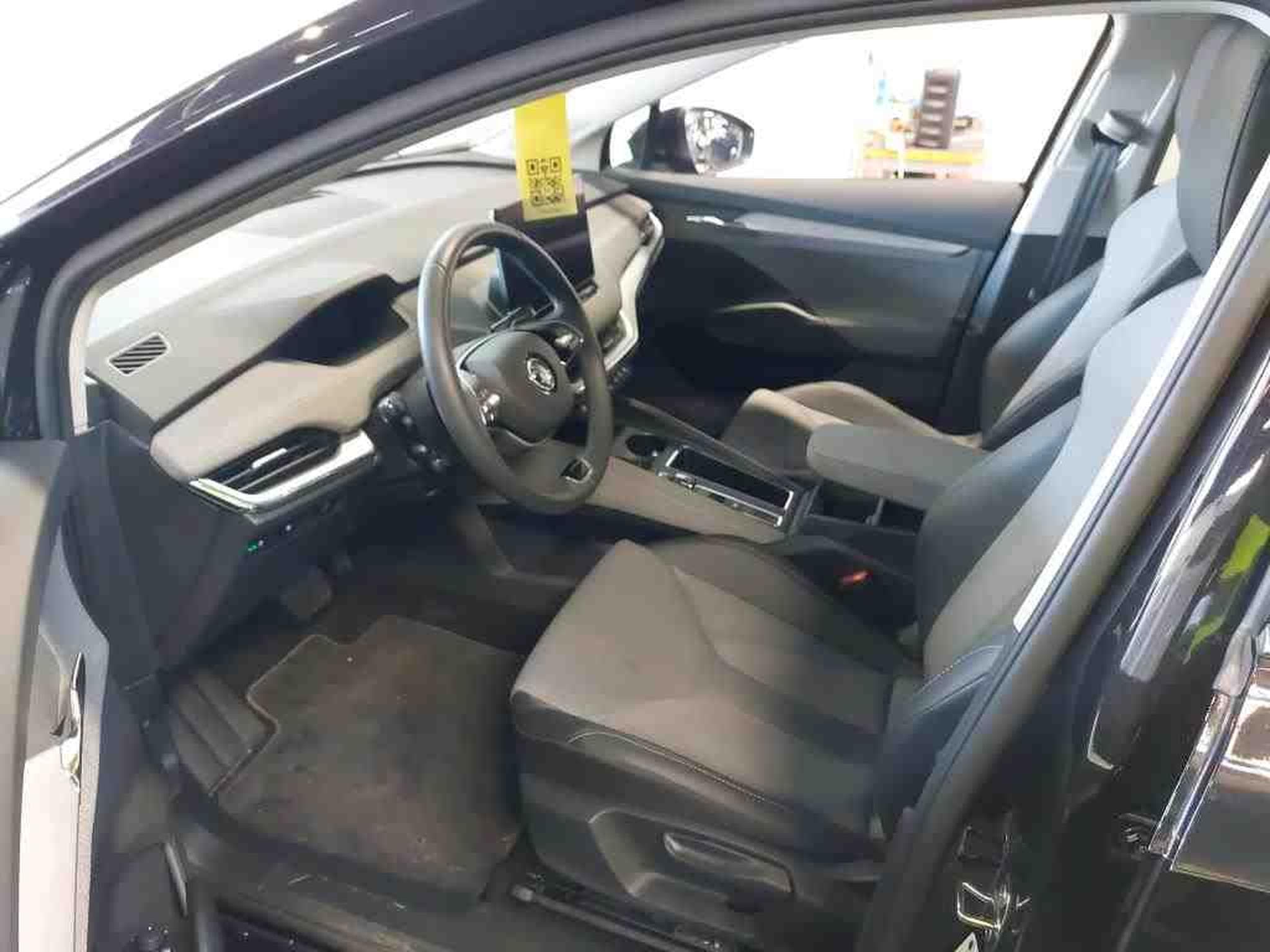 Skoda Enyaq 85X AWD (2025) - Foto 16