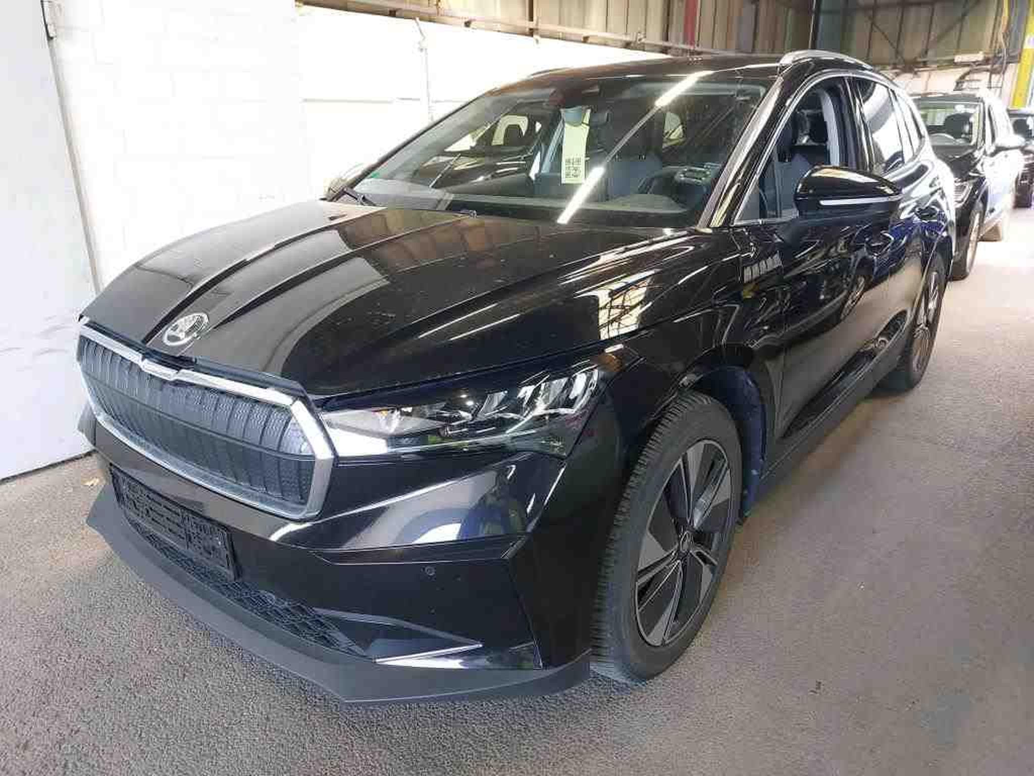 Skoda Enyaq 85X AWD (2025) - Foto 4