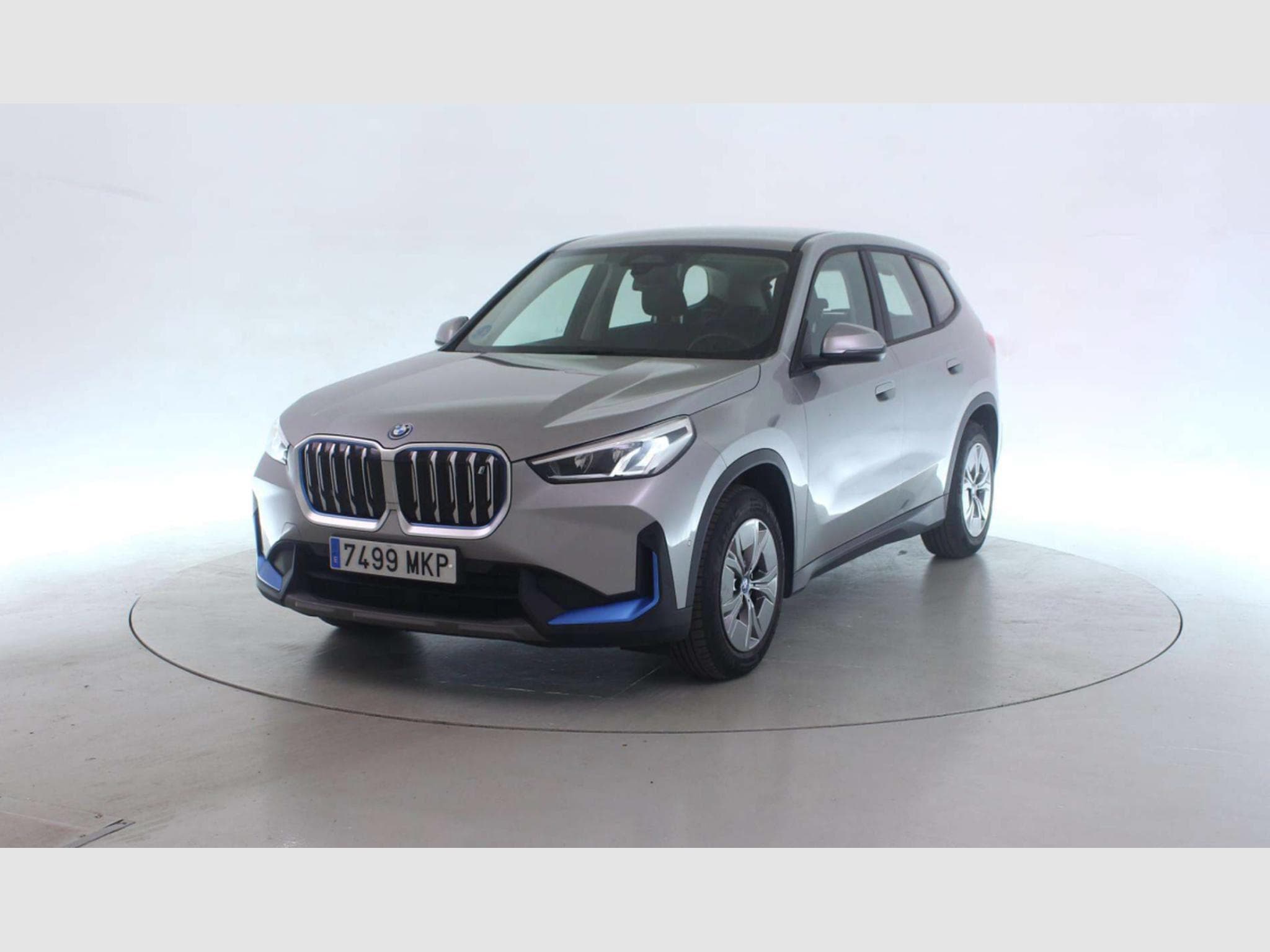 Bmw iX1 xDrive30 (2023) - Foto 1