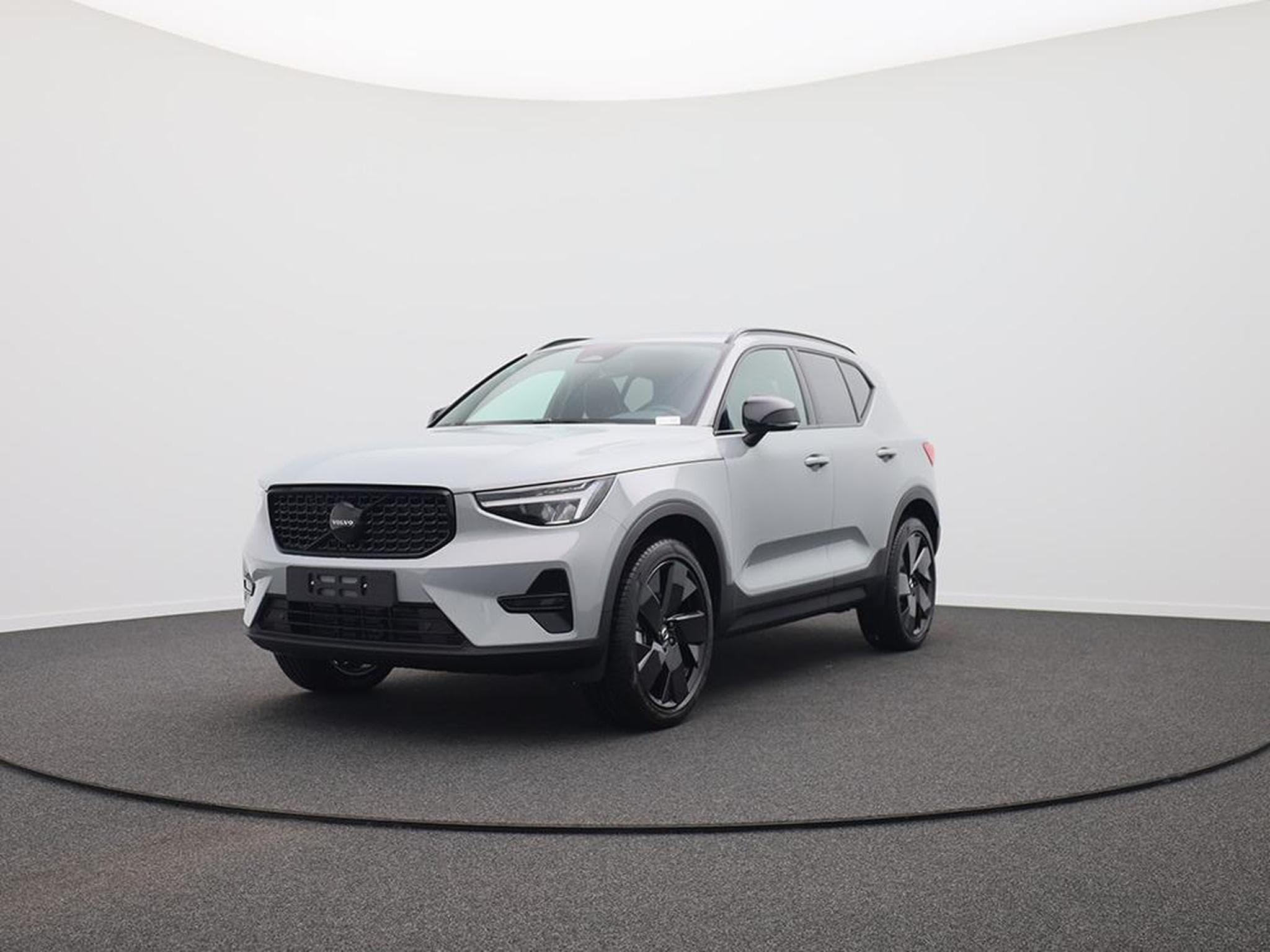 Volvo XC40 Black Edition Plus (2026) - Foto 1
