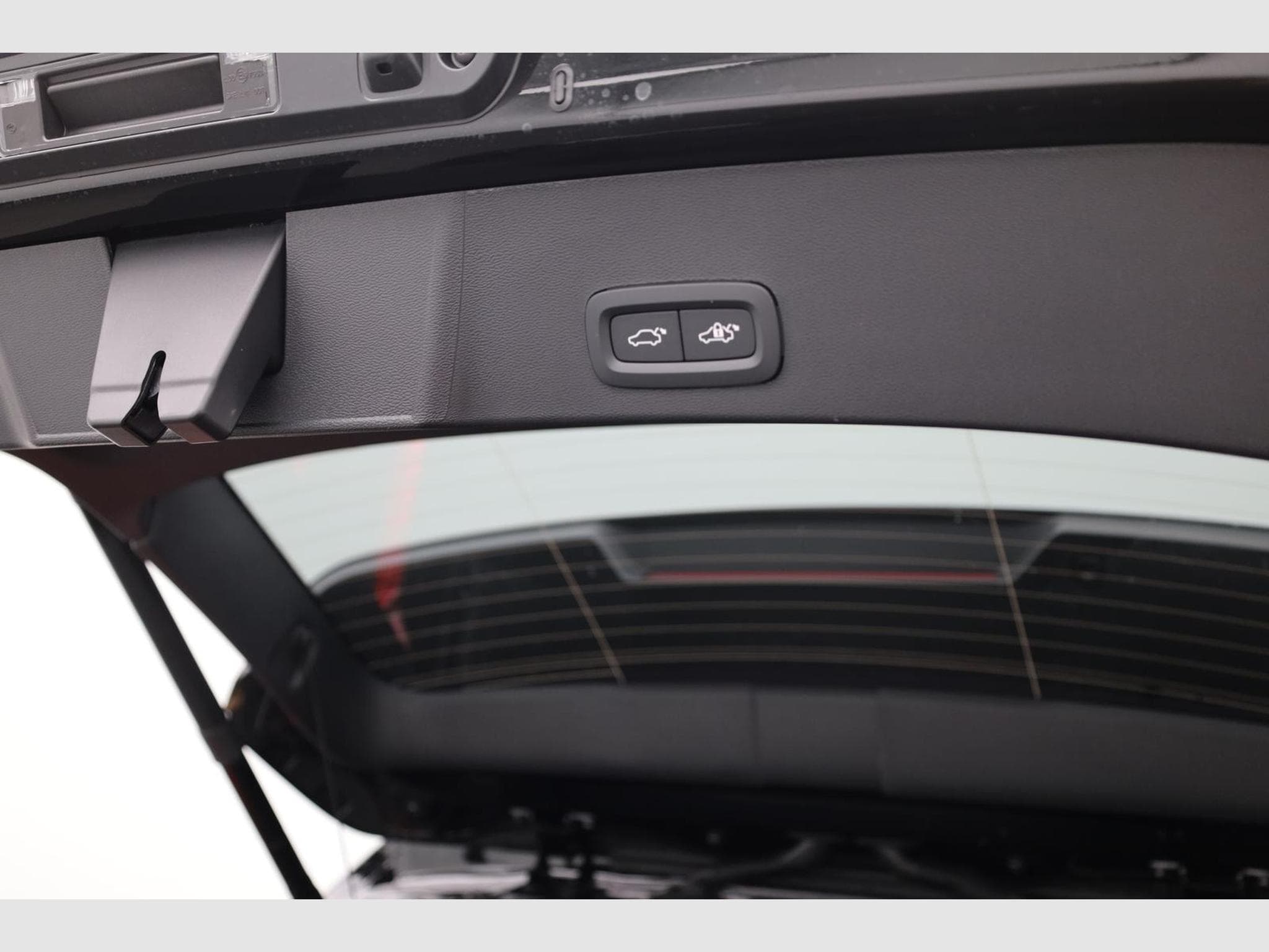 Volvo XC40 Black Edition Plus (2026) - Foto 12