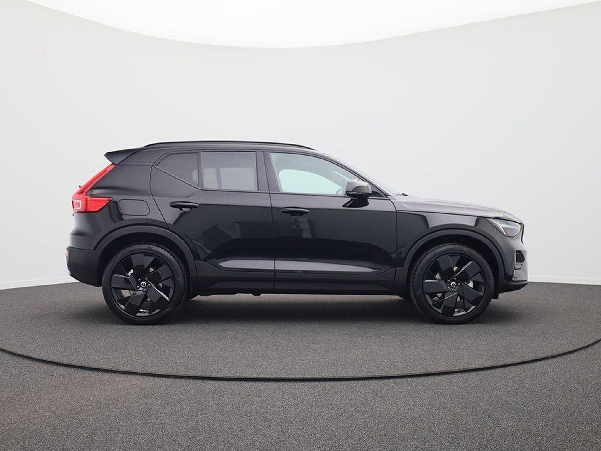 Volvo XC40 Black Edition Plus (2026) - Foto 5