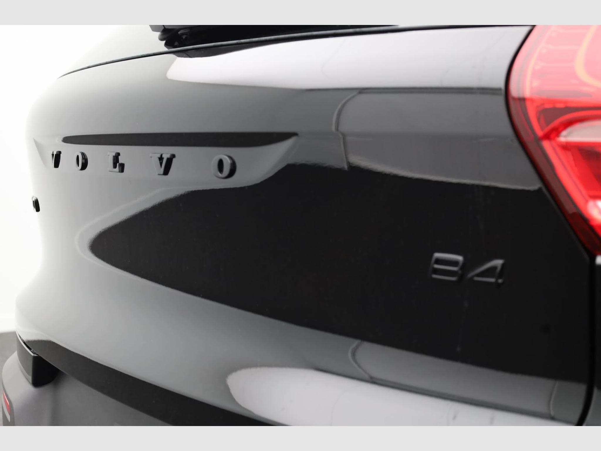 Volvo XC40 Black Edition Plus (2026) - Foto 9
