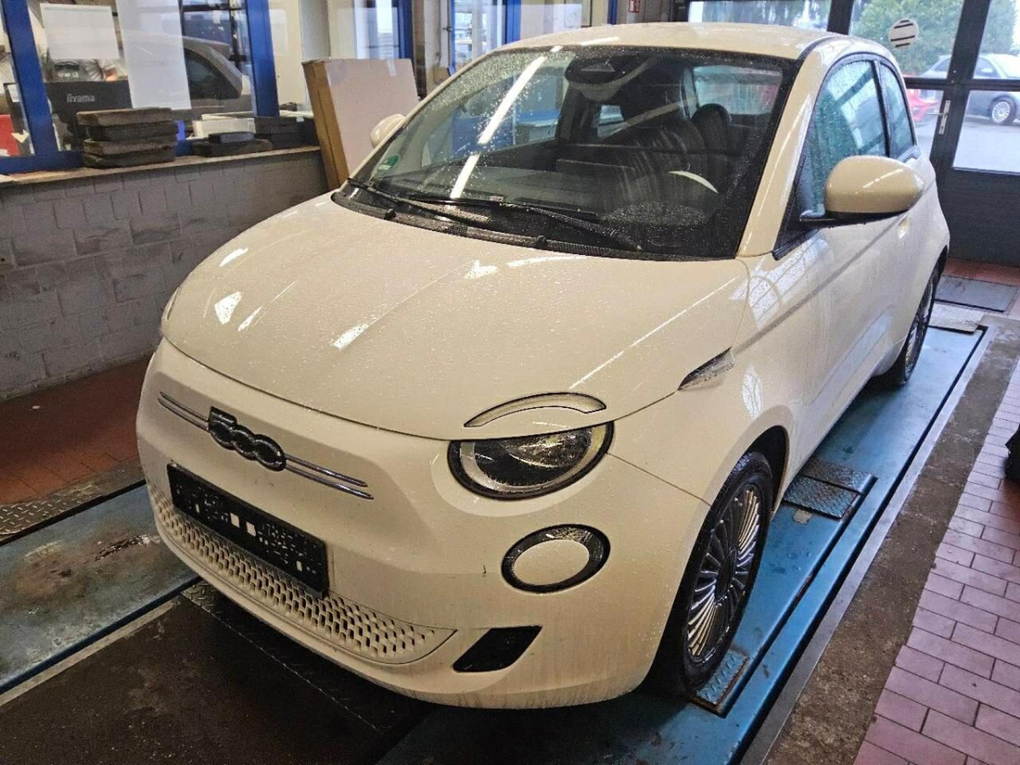 Fiat 500 42 kWh (2023) - Foto 1