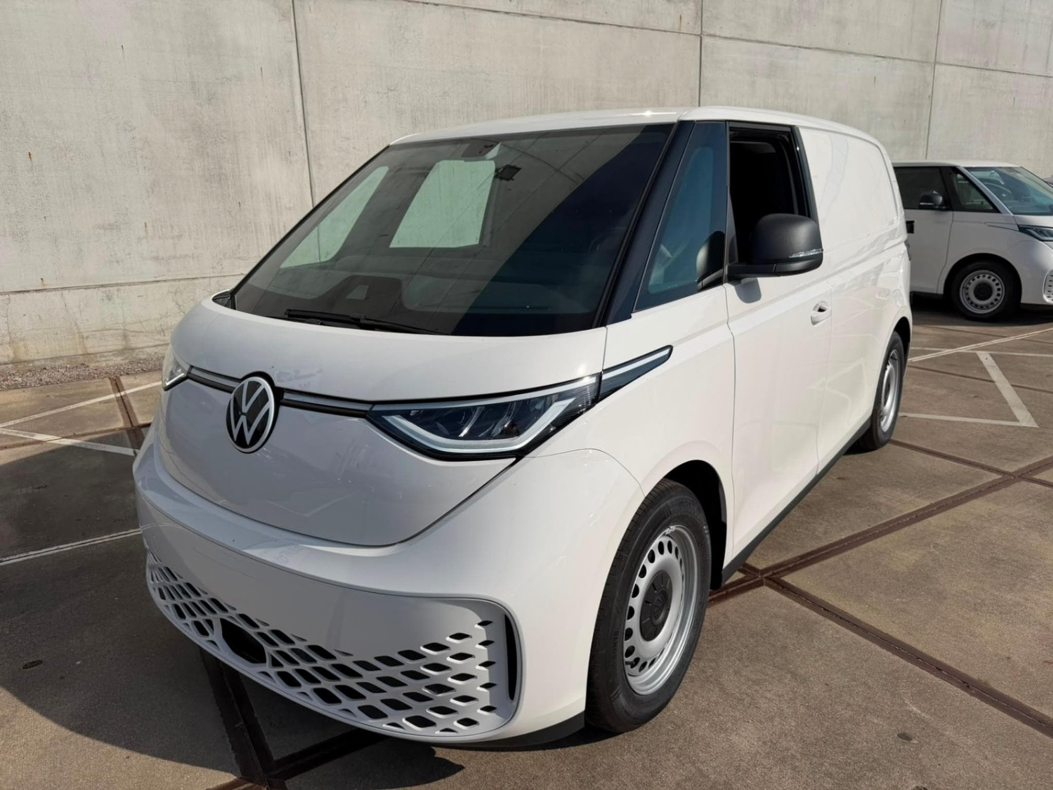 VW ID Buzz CARGO (2026) - Foto 2