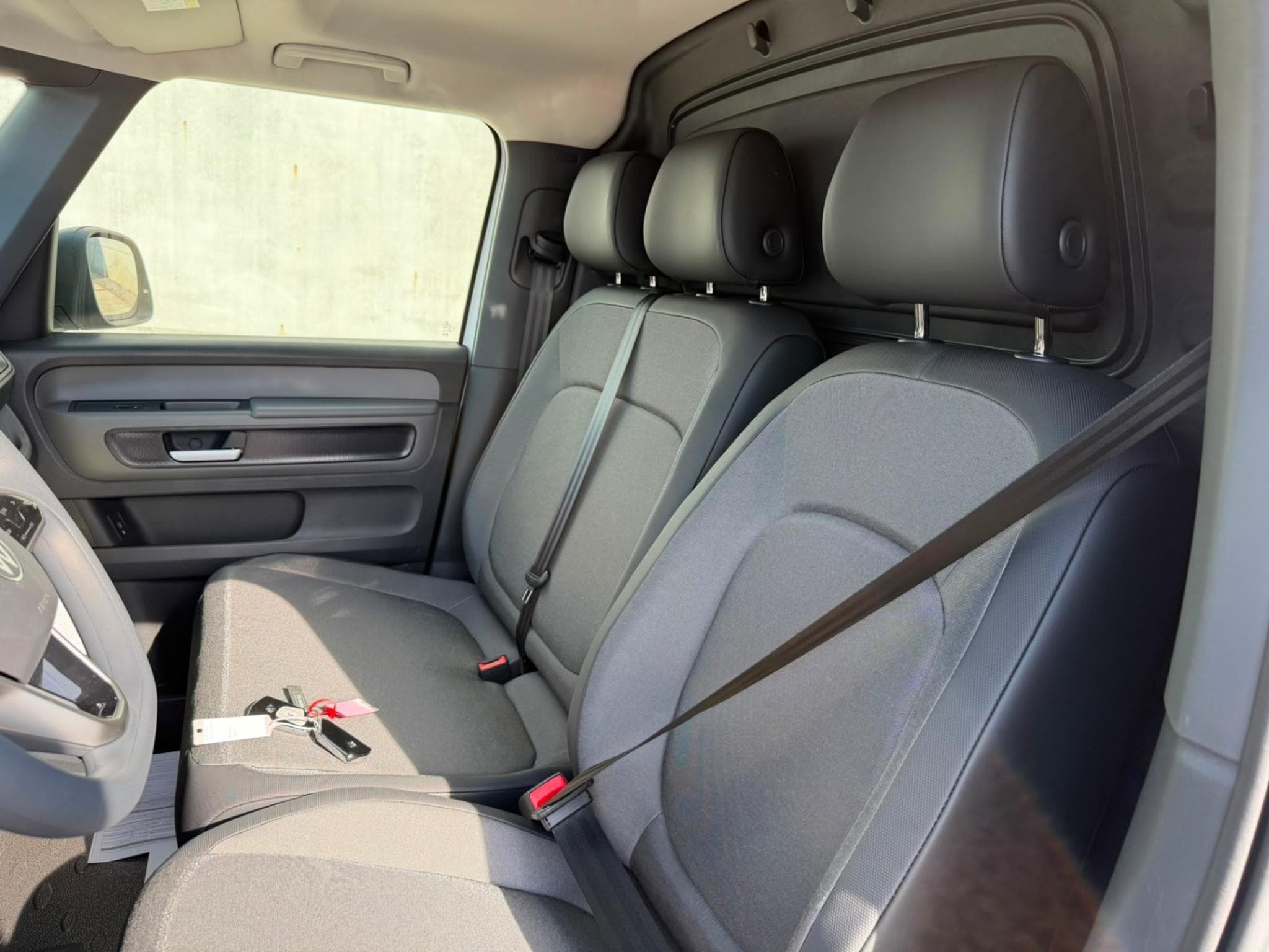 VW ID Buzz CARGO (2026) - Foto 6