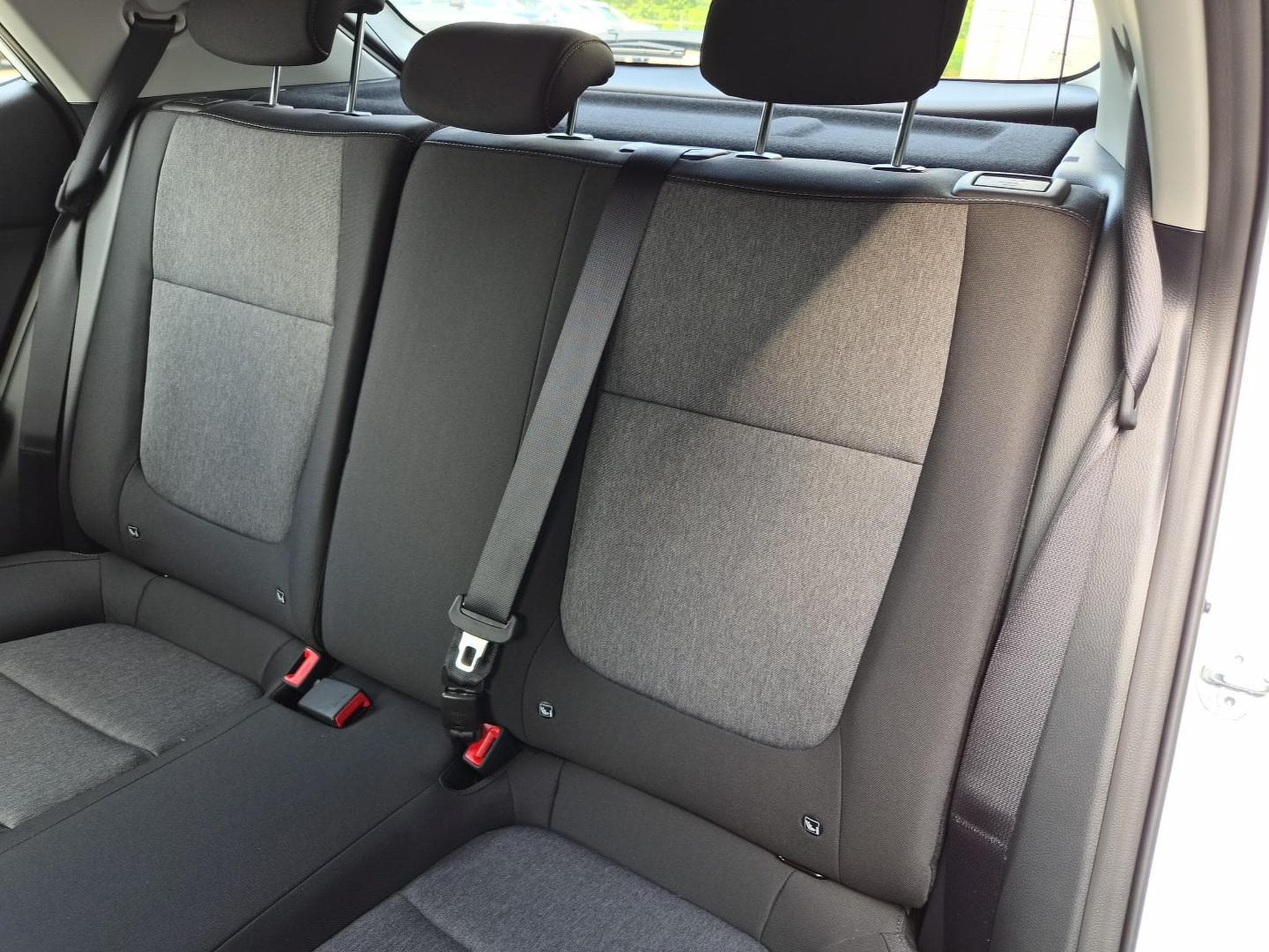 Kia Stonic Standard (2026) - Foto 11