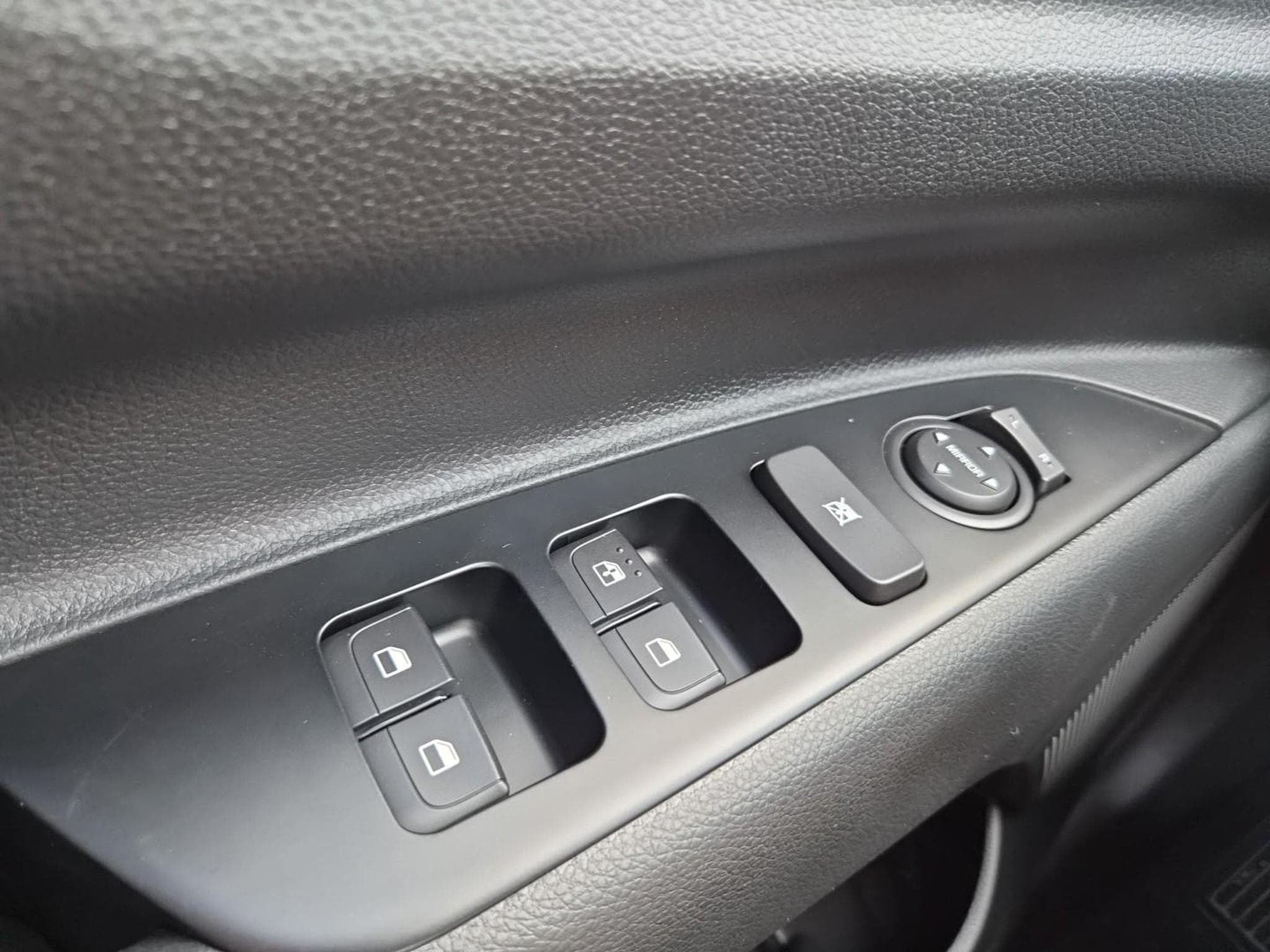 Kia Stonic Standard (2026) - Foto 13