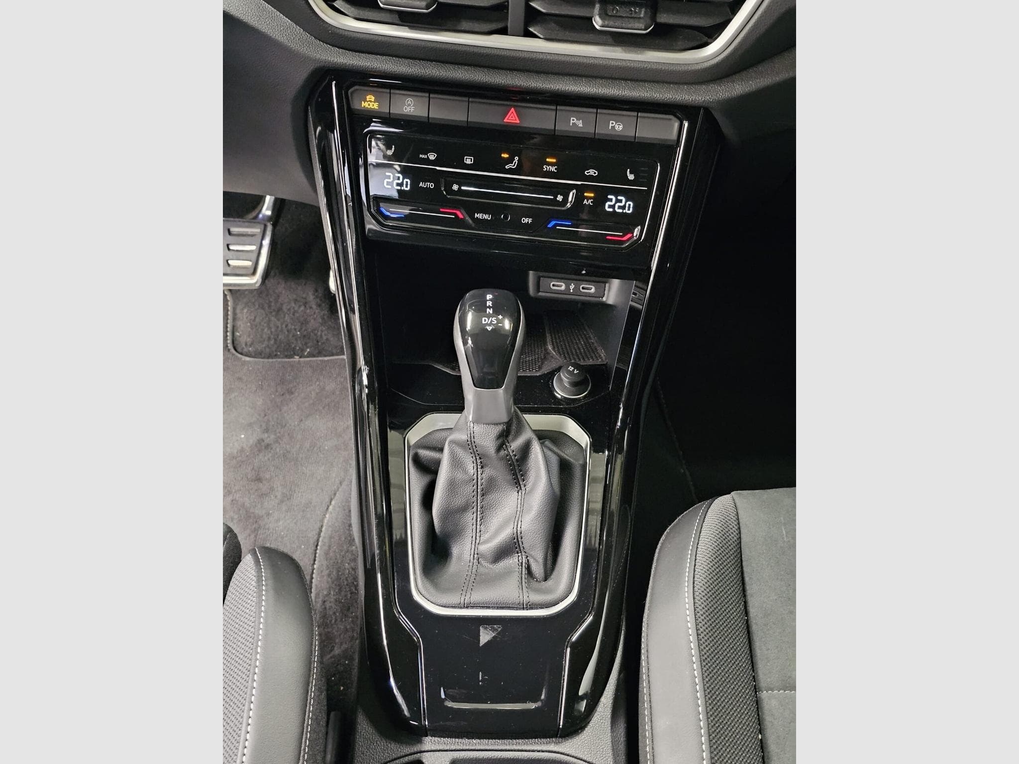 VW T-Roc 150cv R-Line Edition DSG7 (2025) - Photo 13