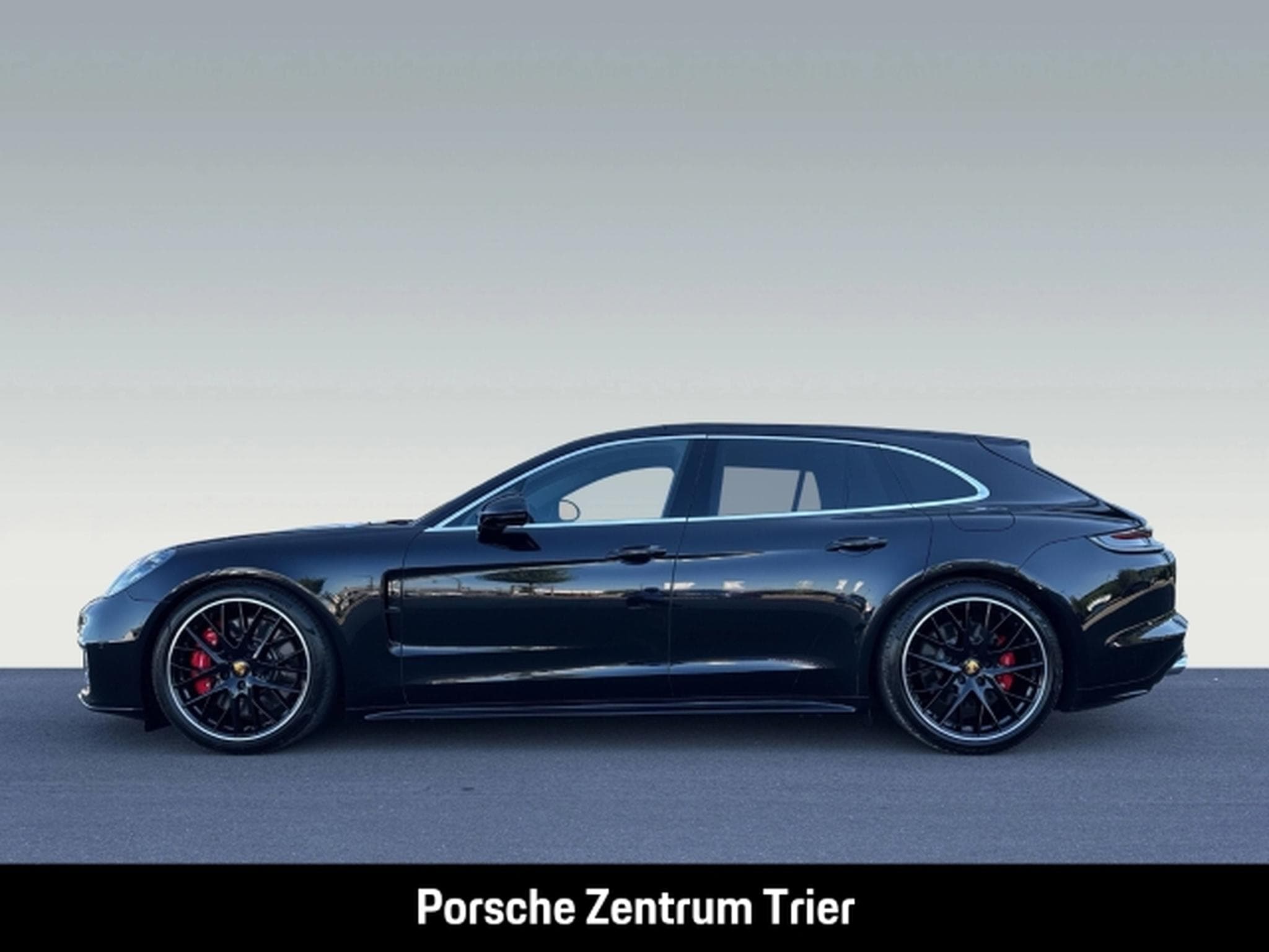 Porsche Panamera E-Hybrid Sport Turismo (2023) - Photo 2