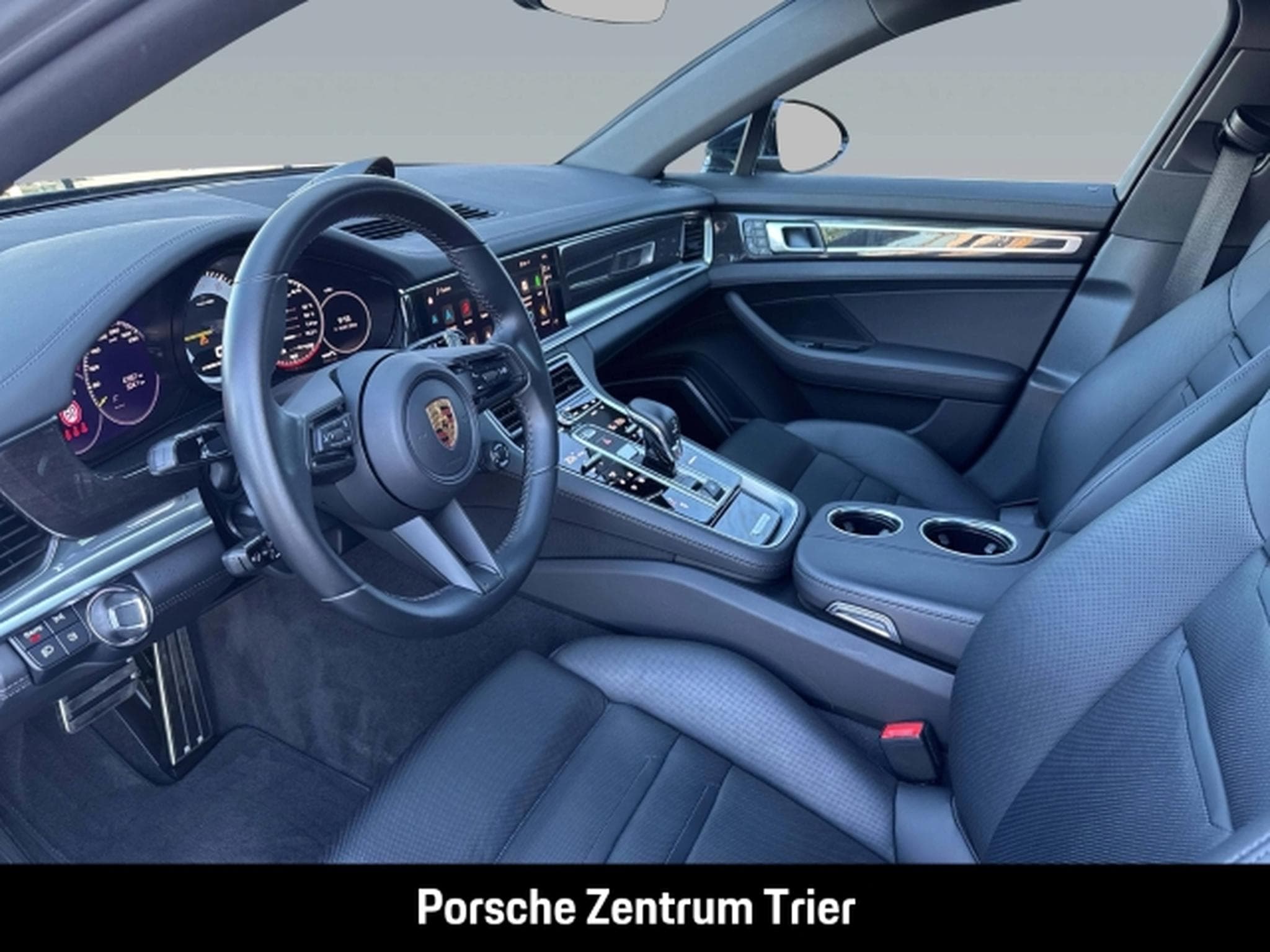 Porsche Panamera E-Hybrid Sport Turismo (2023) - Photo 4