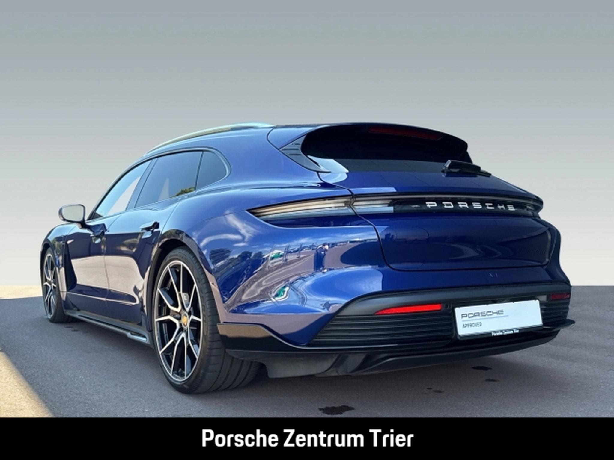 Porsche Taycan Sport Turismo (2023) - Photo 3