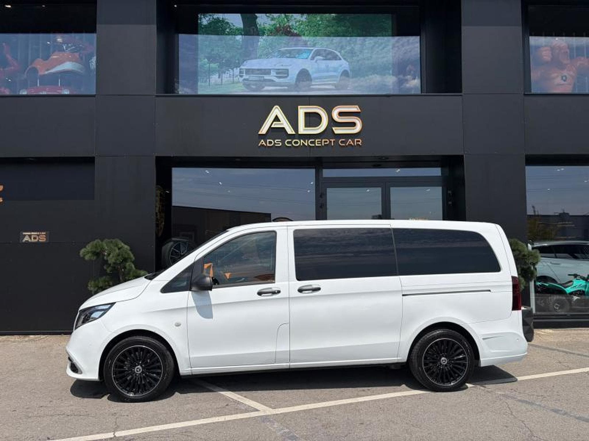 Mercedes Vito Tourer Long VIP (2020) - Foto 17