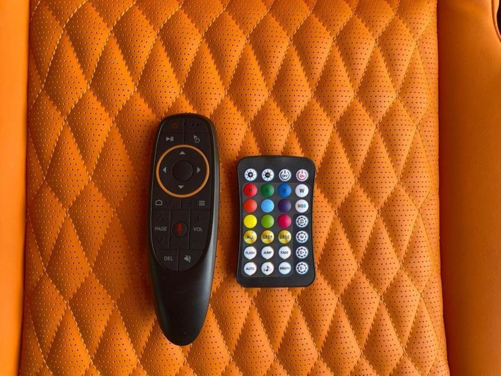 Mercedes Vito Tourer Long VIP Ciel étoilé Cuir orange (2020) - Photo 19