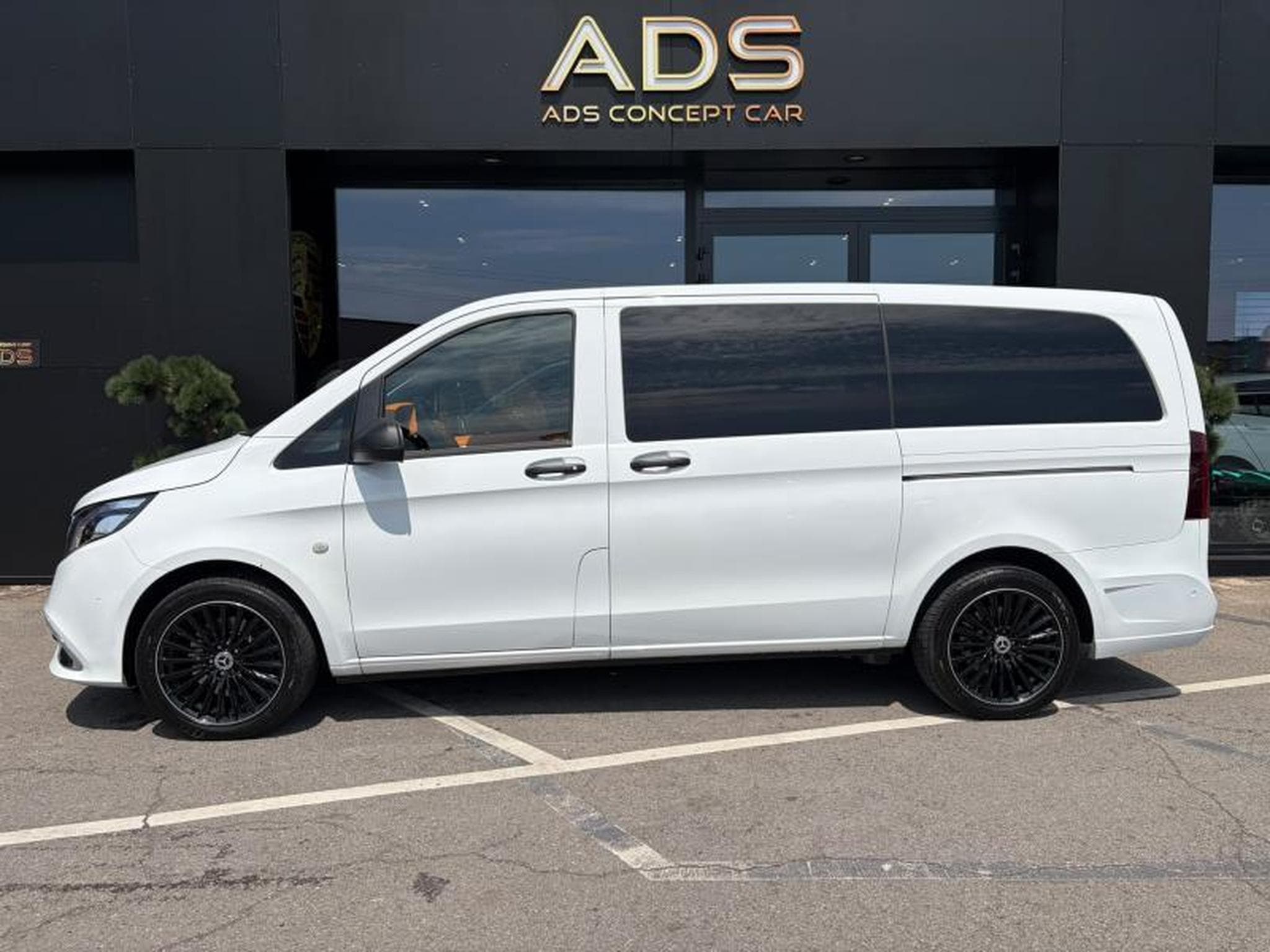 Mercedes Vito Tourer Long VIP (2020) - Foto 4