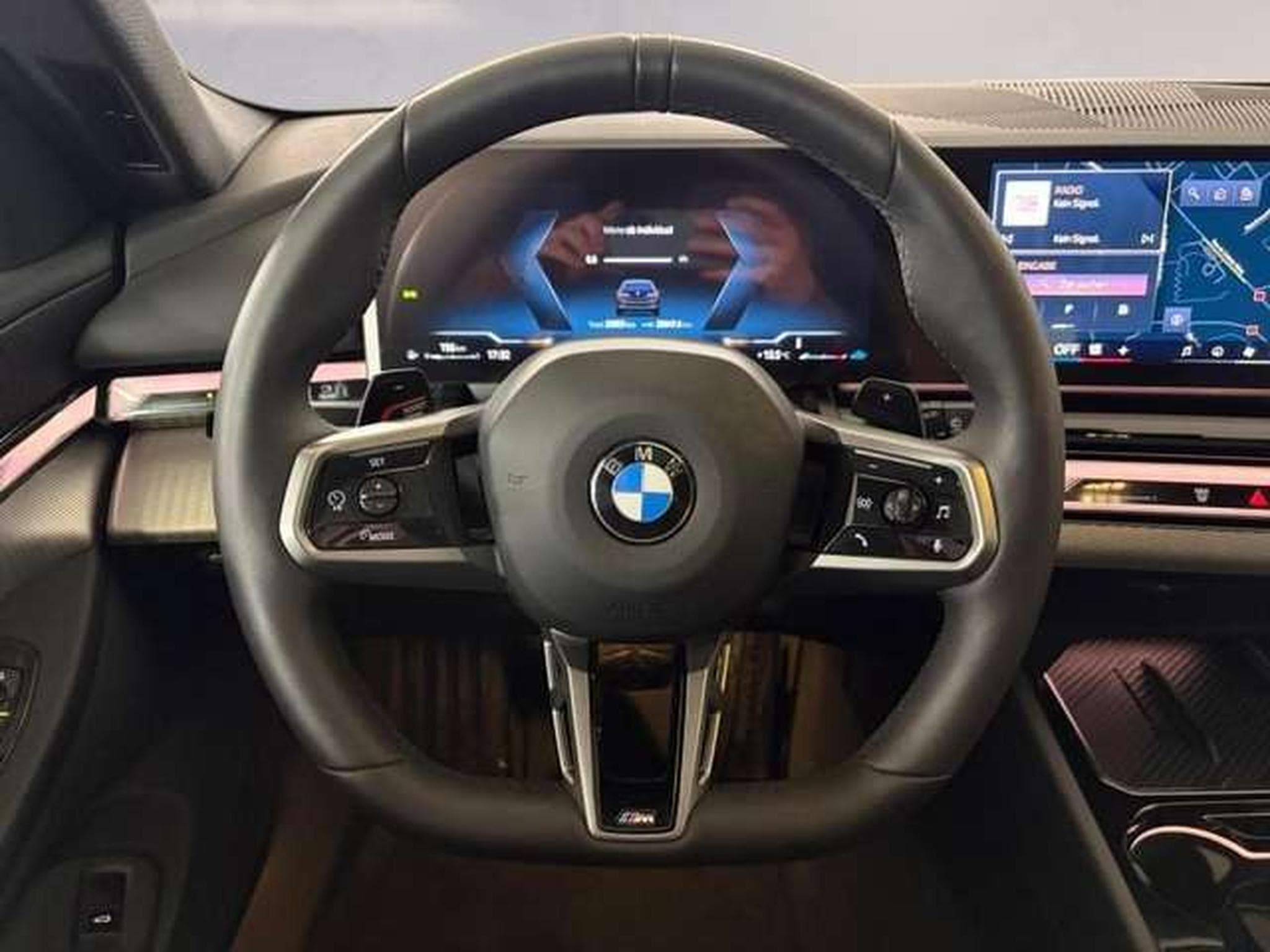 BMW 520 d M Sportpaket Head-Up HK HiFi DAB LED RFK (2025) - Foto 12