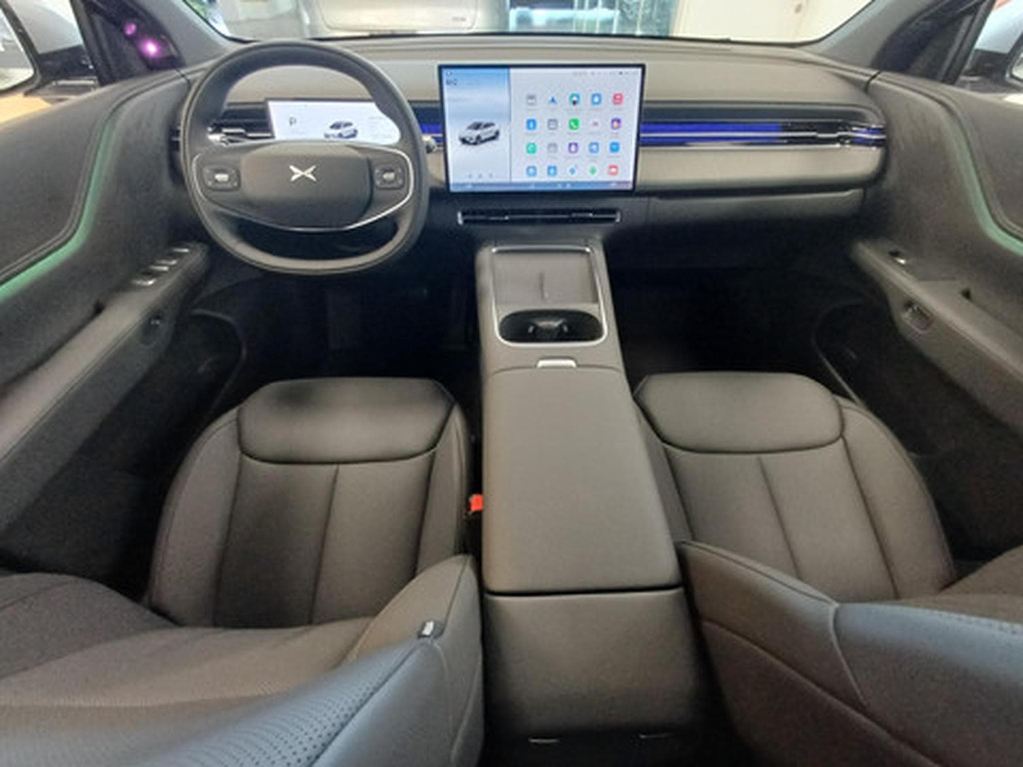 Xpeng G6 BEV 69KWH Standard Range RWD (2026) - Foto 8