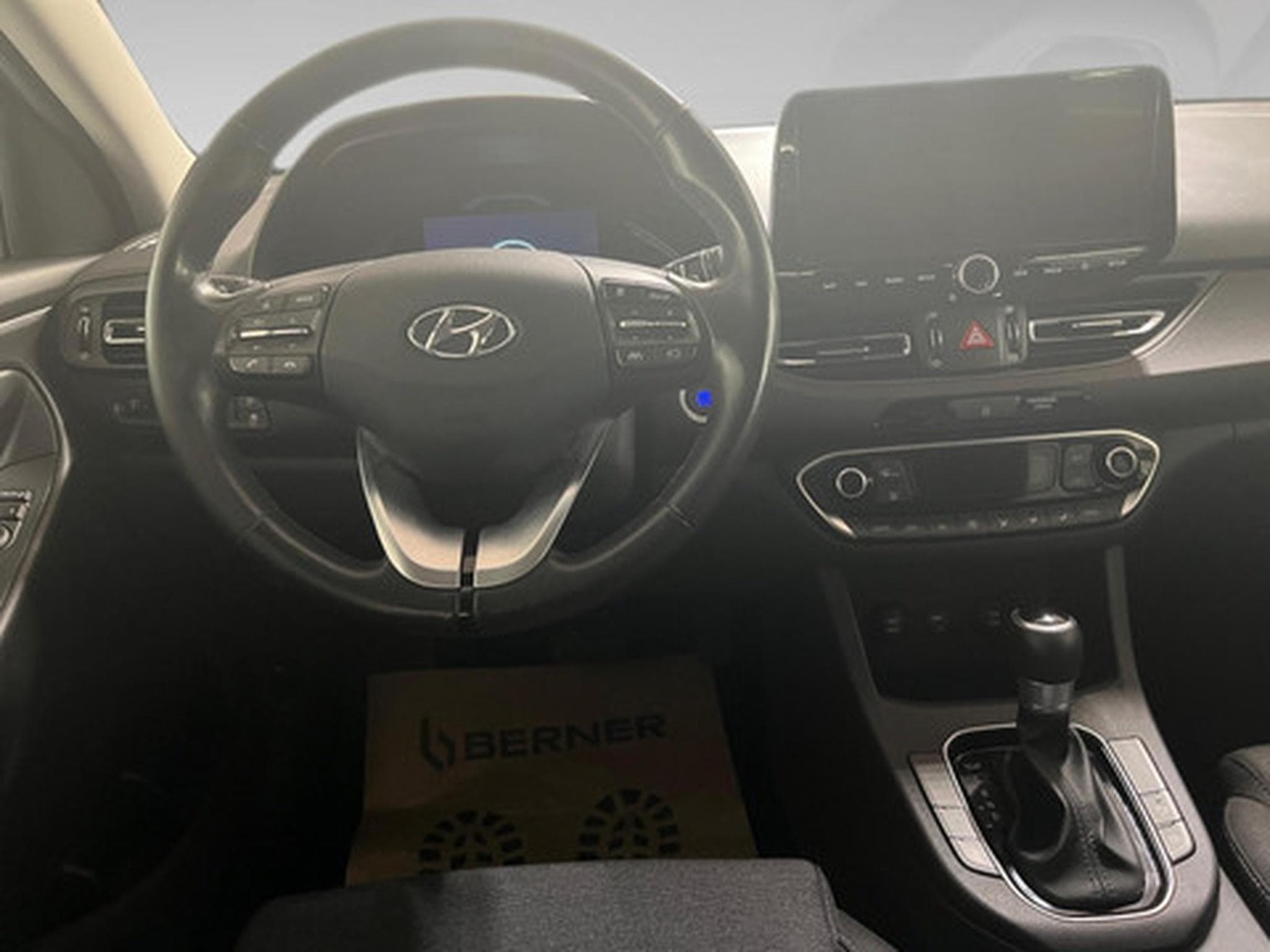 Hyundai i30 Wagon 1.6 CRDi 100kW Techno (2021) - Photo 10
