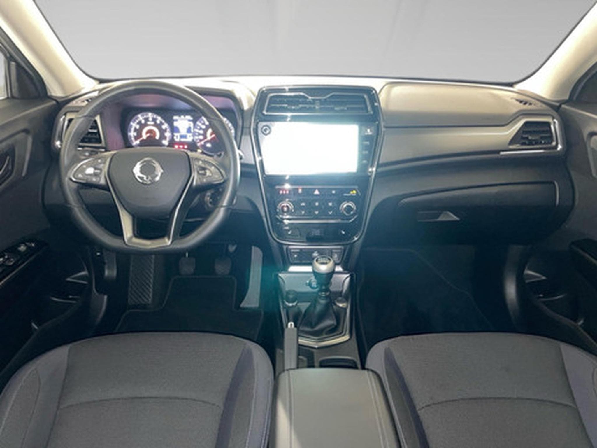 Ssangyong Tivoli 1.5 T-GDI 120kW Quartz (2023) - Photo 5