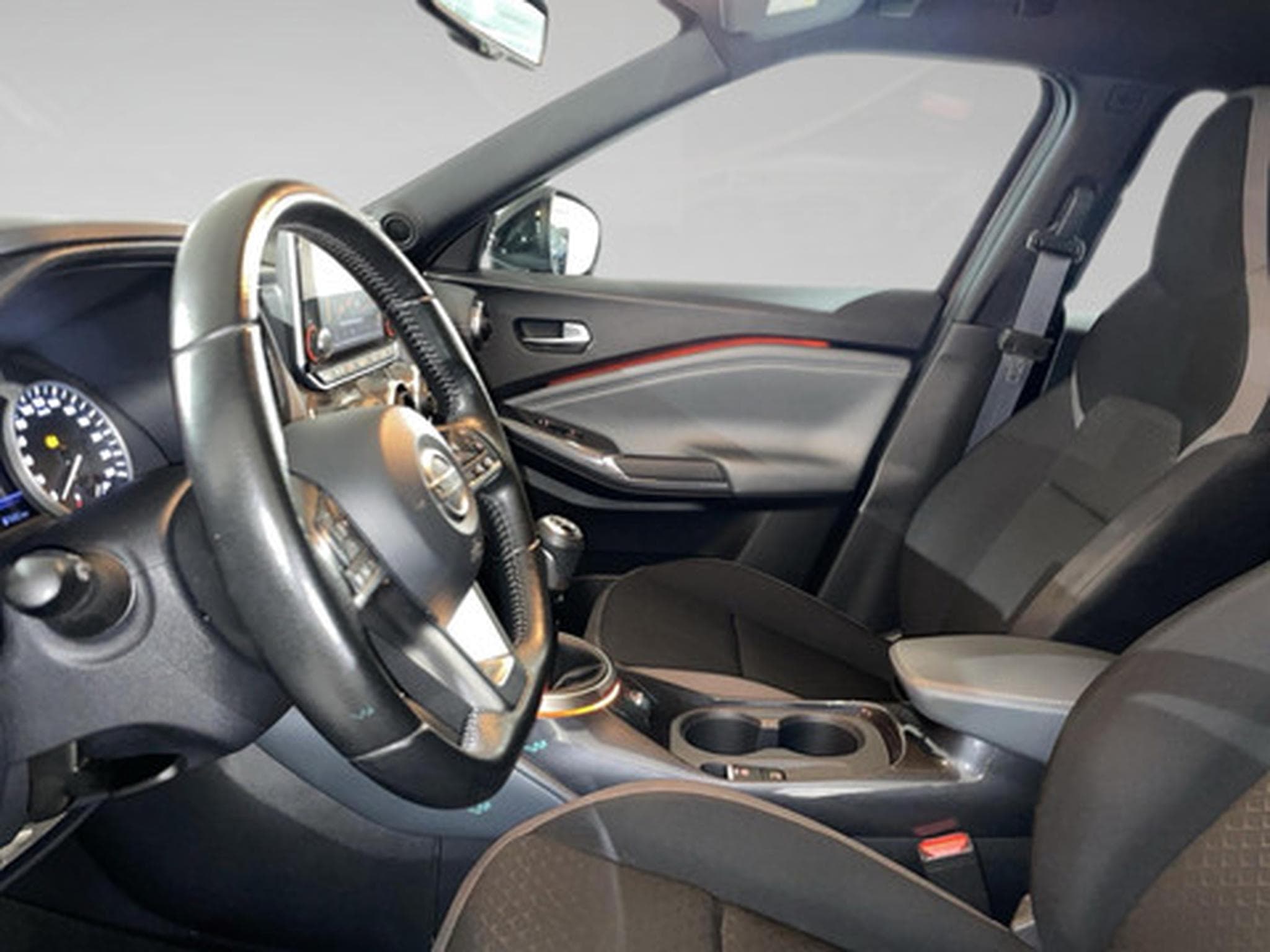 Nissan Juke 1.0 DIG-T N-CONNECTA (2019) - Foto 4