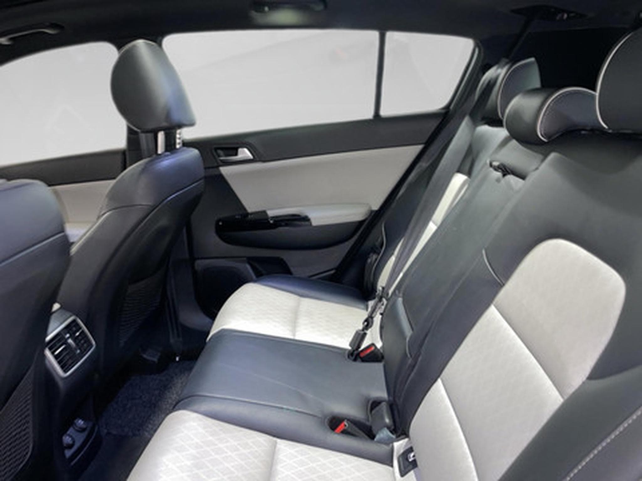 Kia Sportage 1.6 T-GDI 4WD GT-Line (2019) - Foto 11